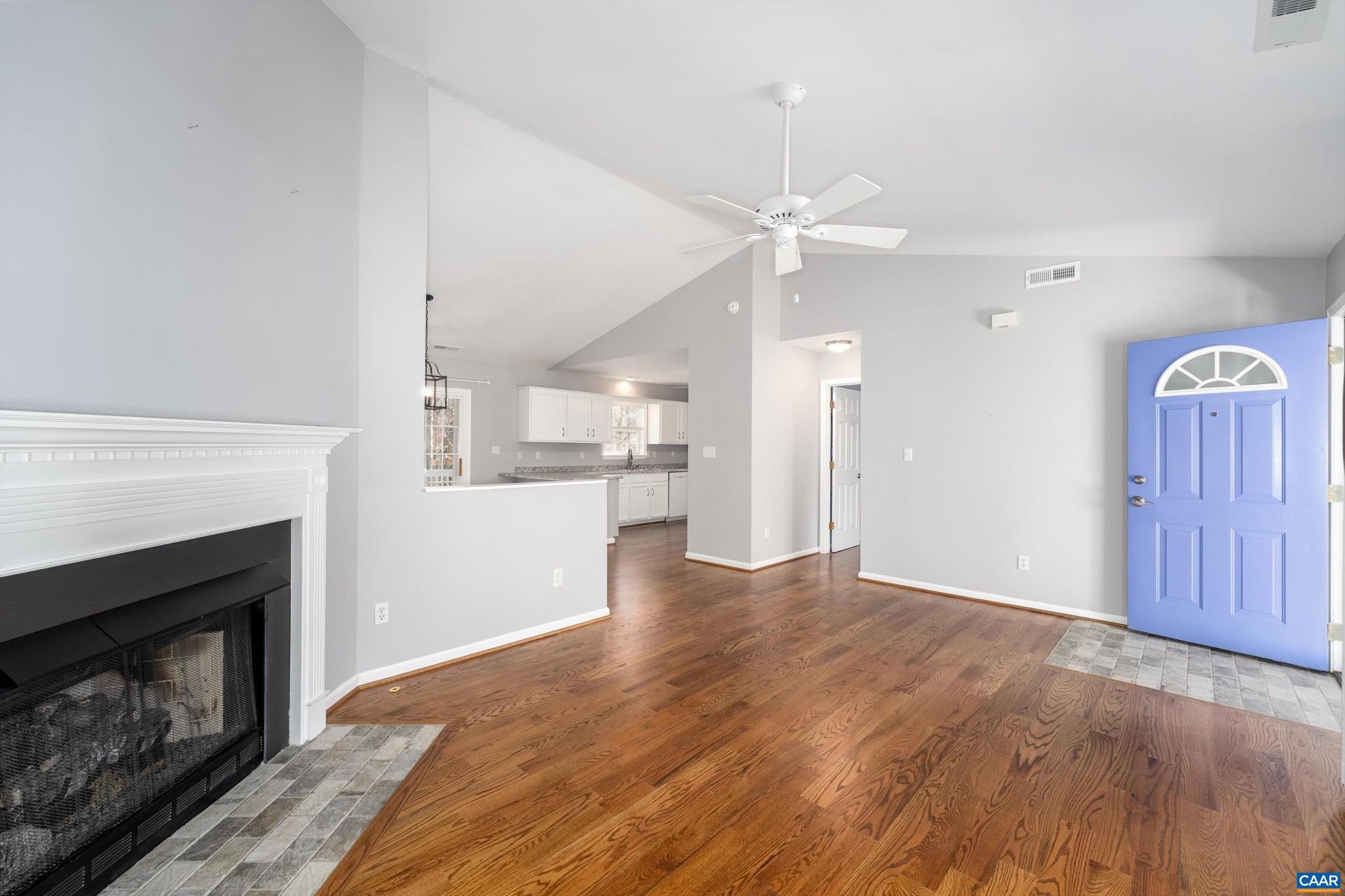 LAKE MONTICELLO - Residential