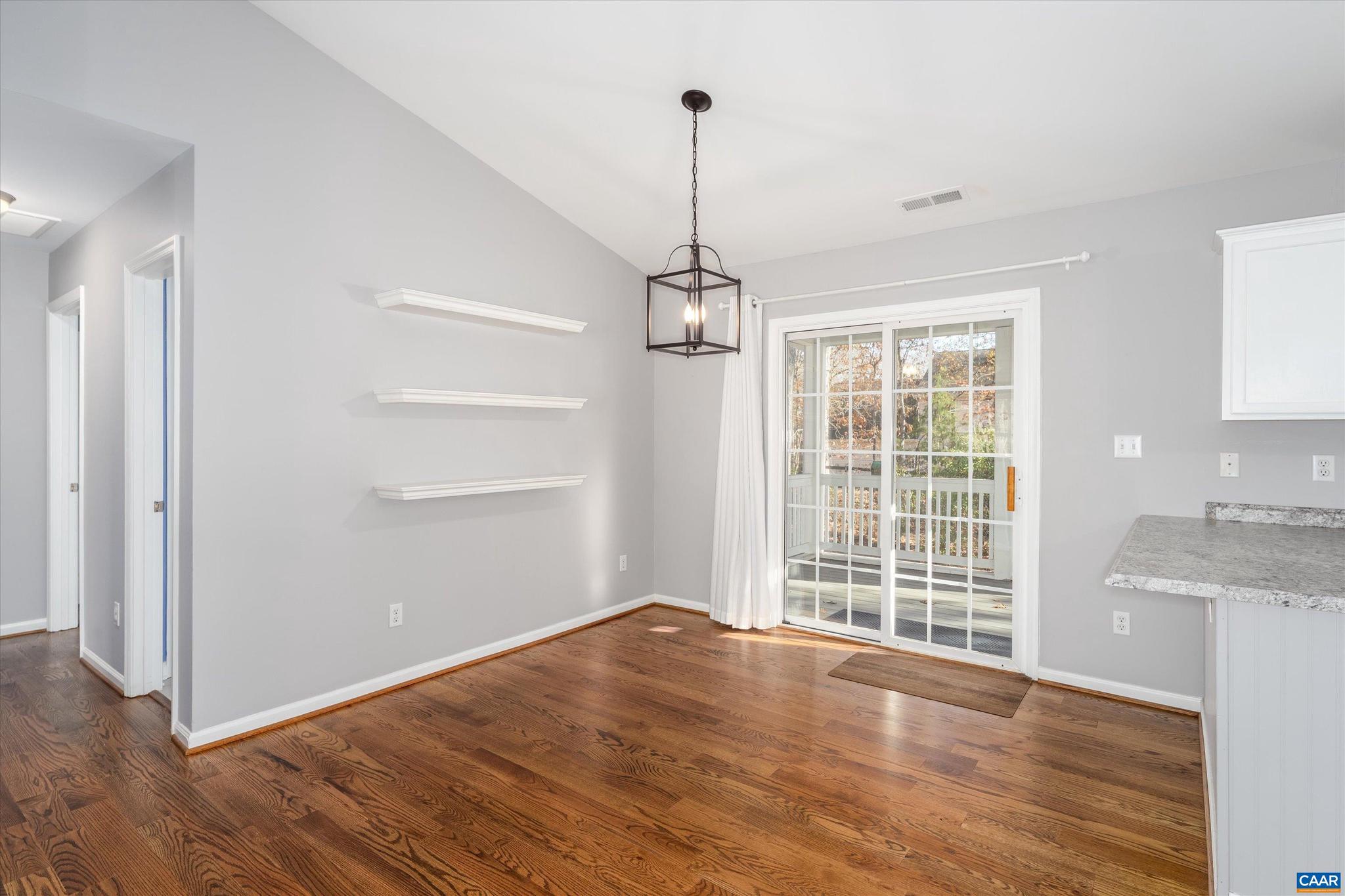 LAKE MONTICELLO - Residential