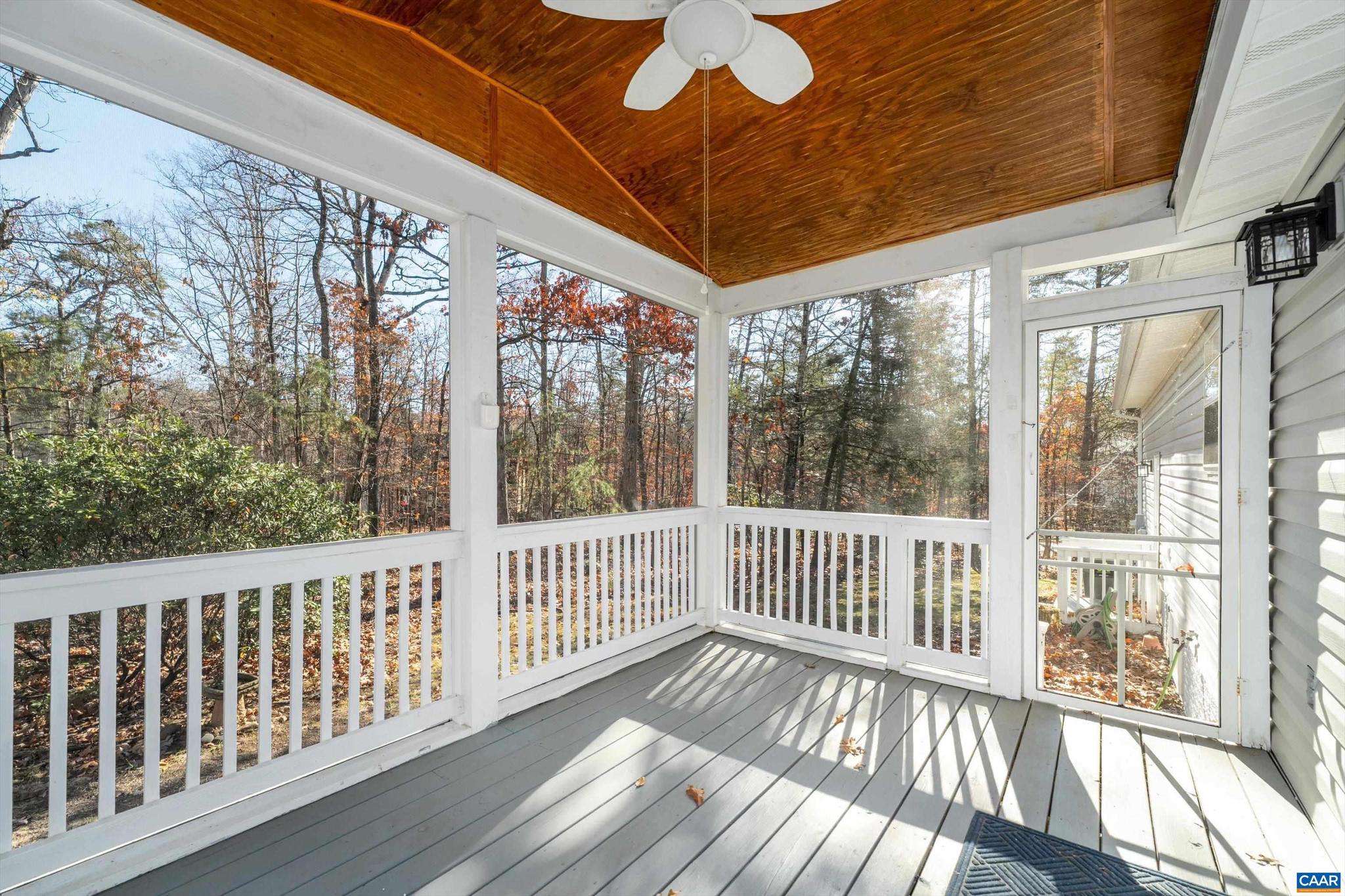 LAKE MONTICELLO - Residential