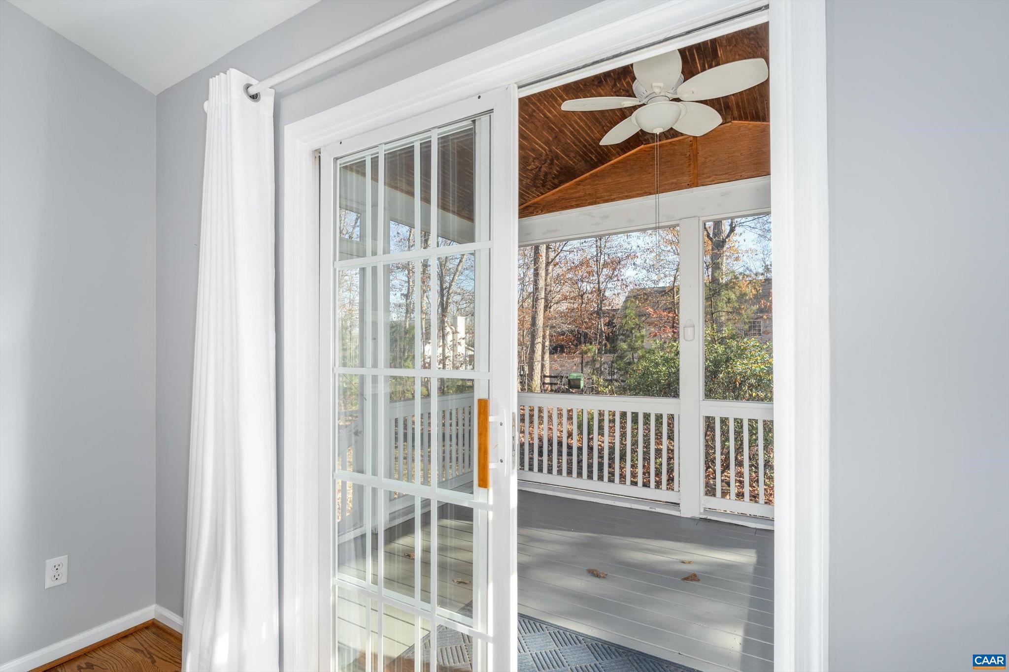 LAKE MONTICELLO - Residential