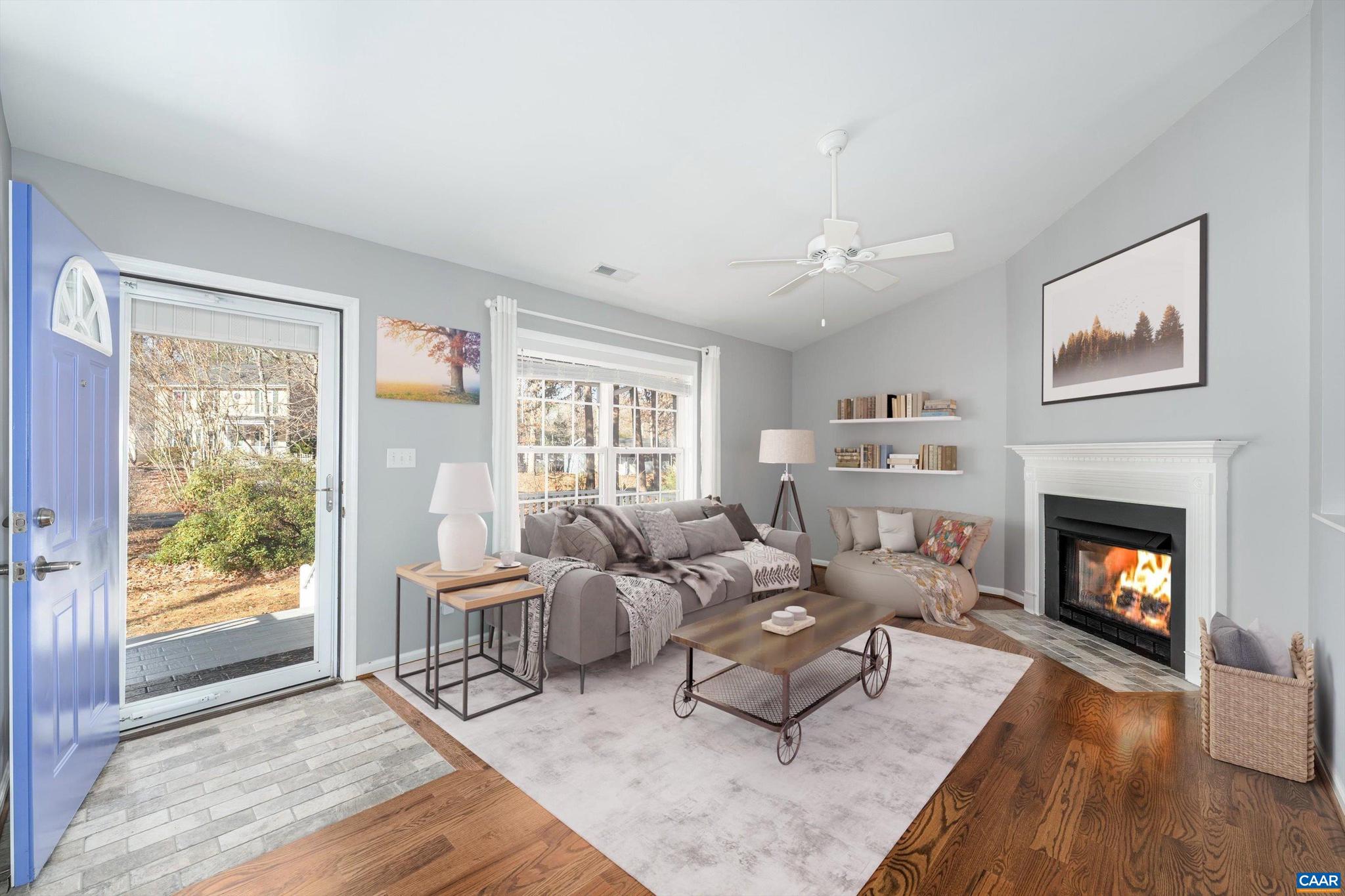 LAKE MONTICELLO - Residential