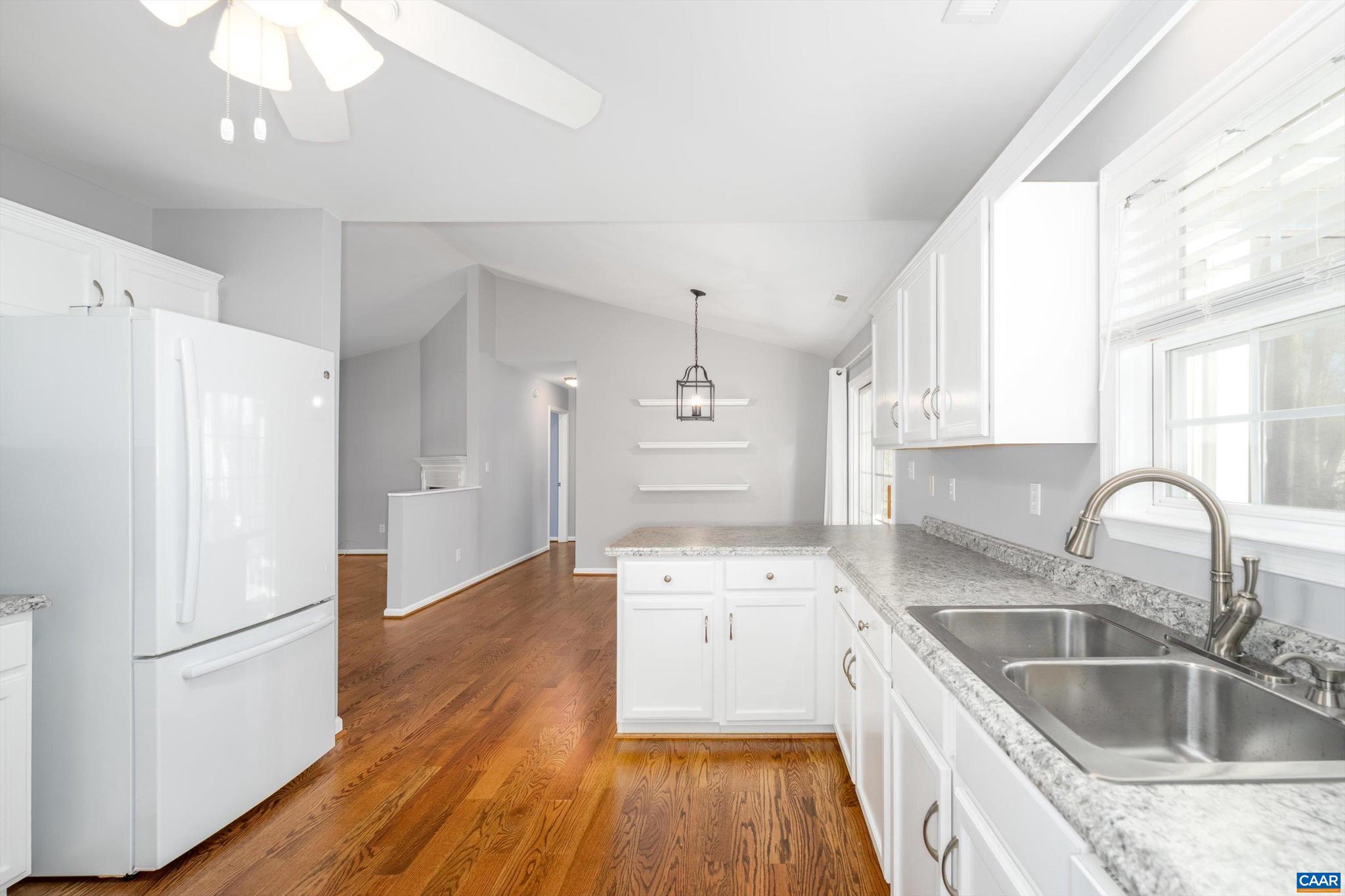 LAKE MONTICELLO - Residential