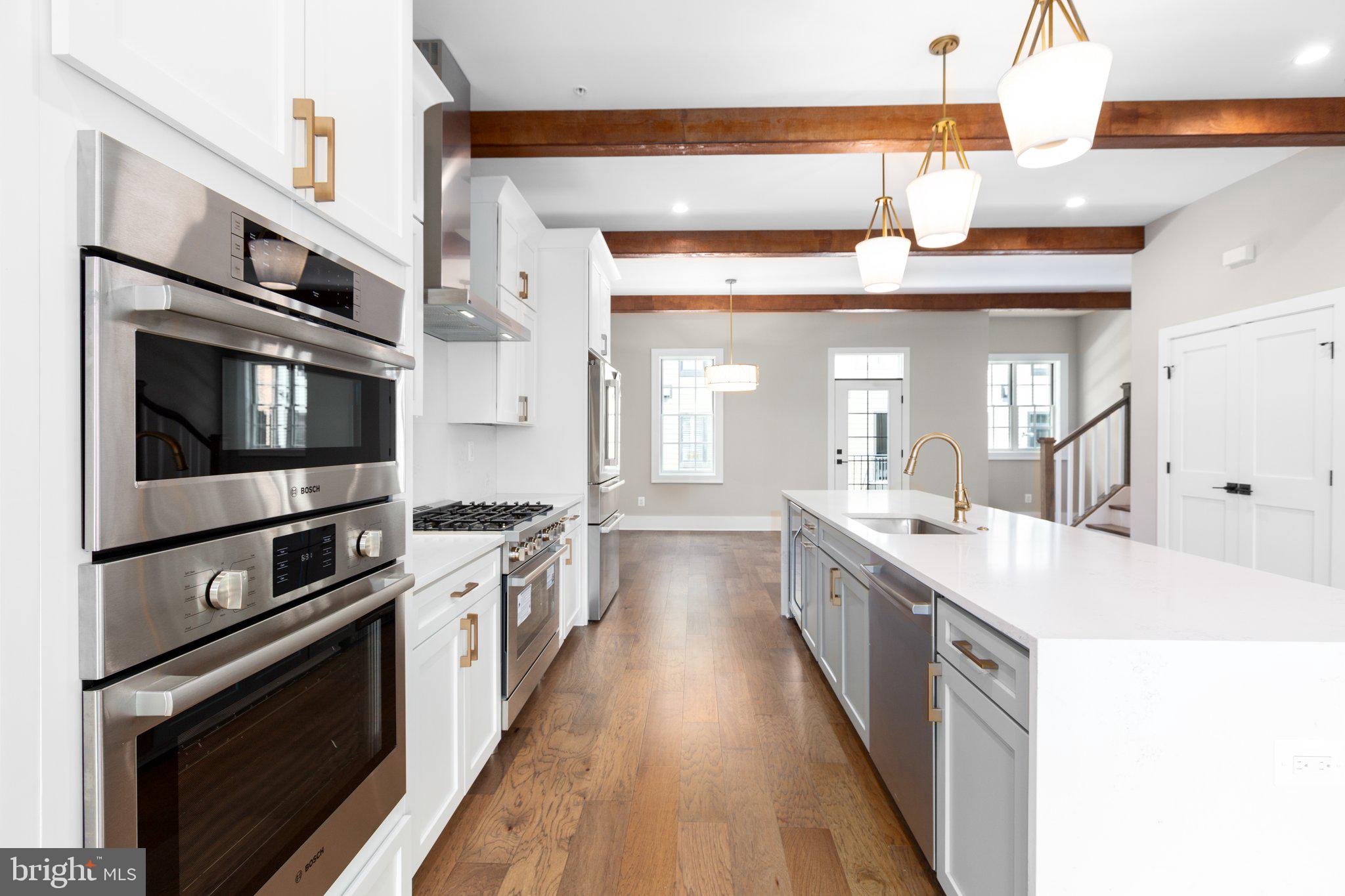 RIVERPLACE - Residential