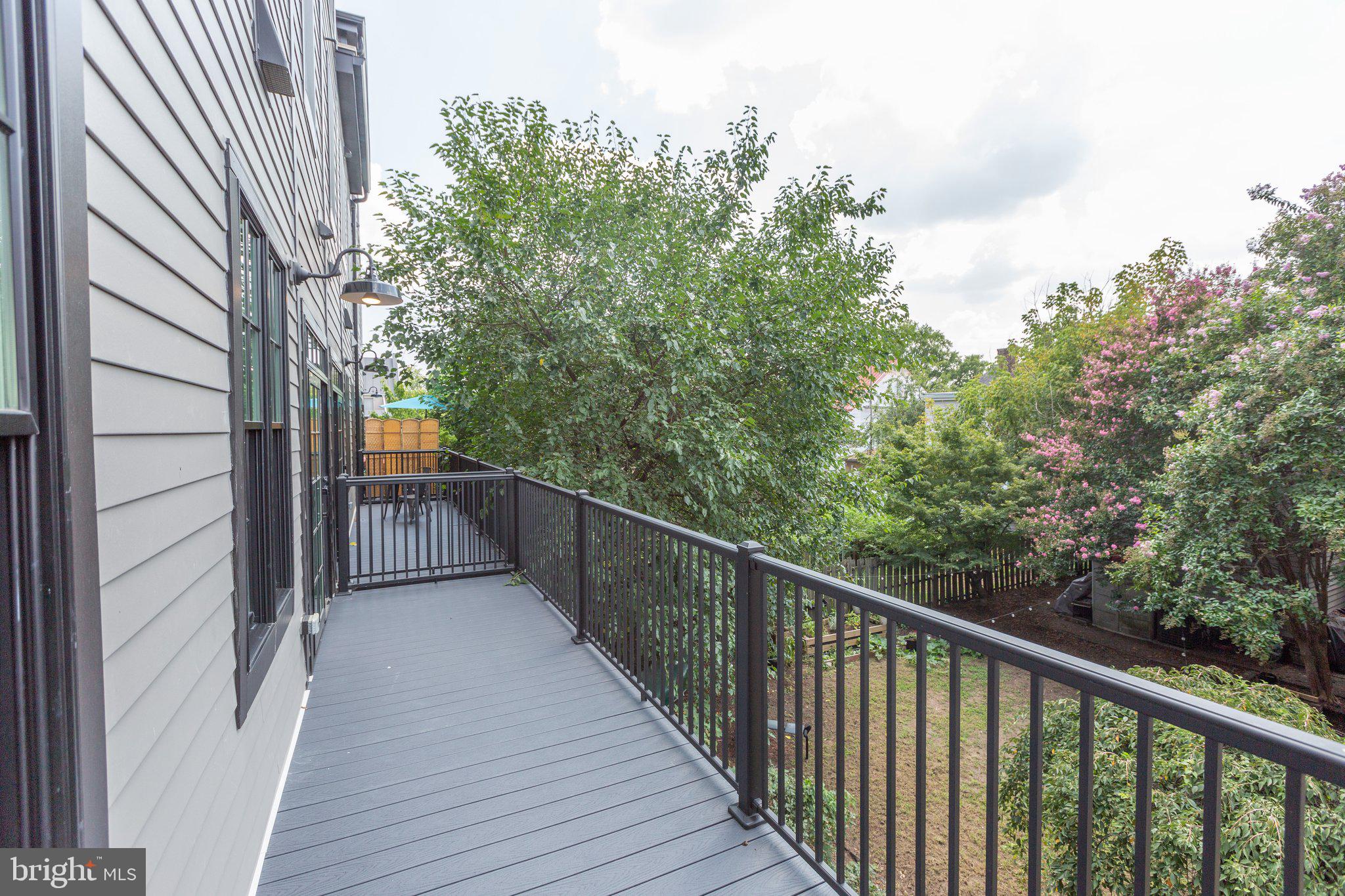 RIVERPLACE - Residential