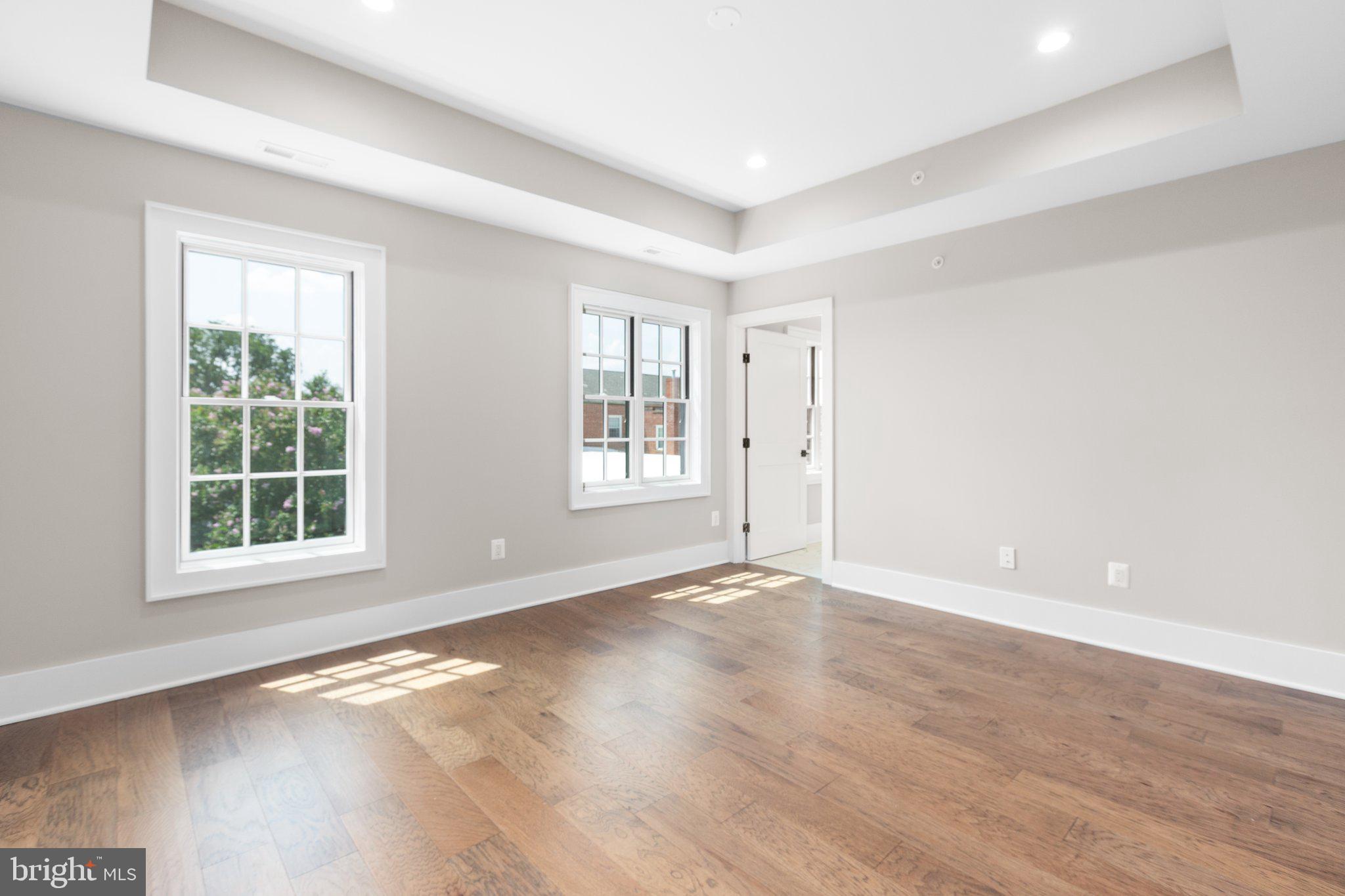 RIVERPLACE - Residential