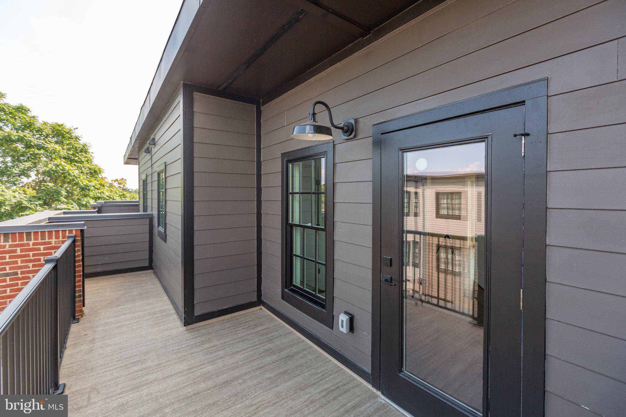 RIVERPLACE - Residential