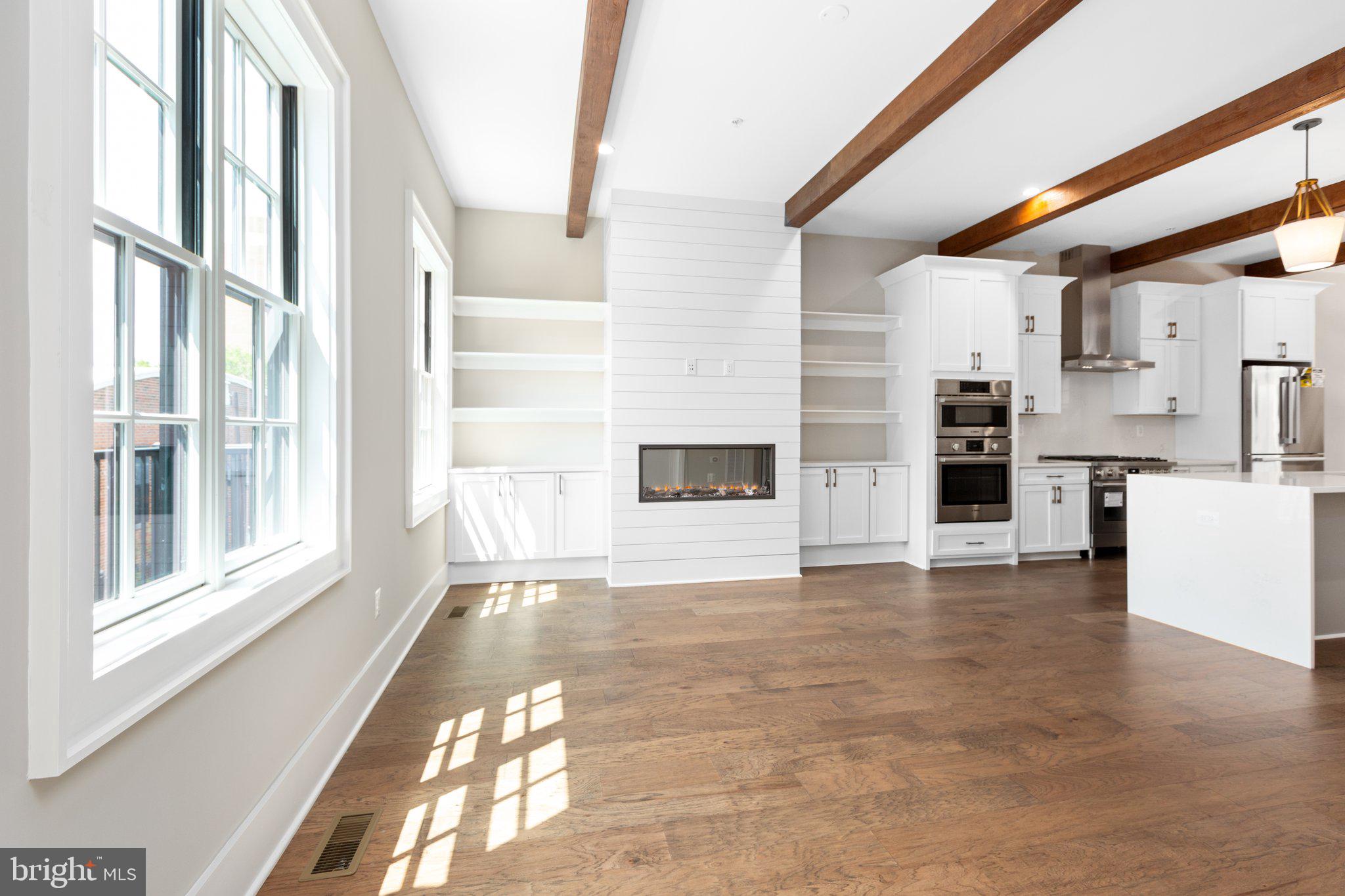 RIVERPLACE - Residential