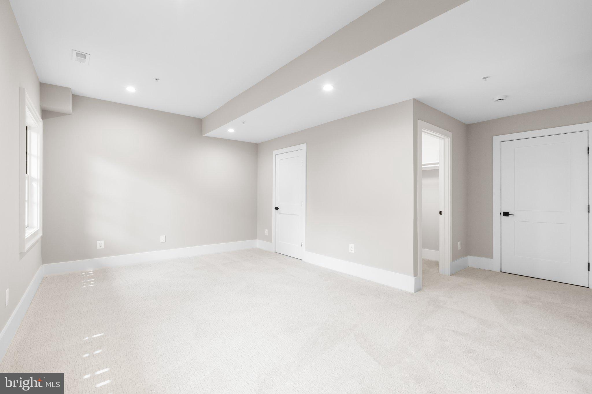 RIVERPLACE - Residential