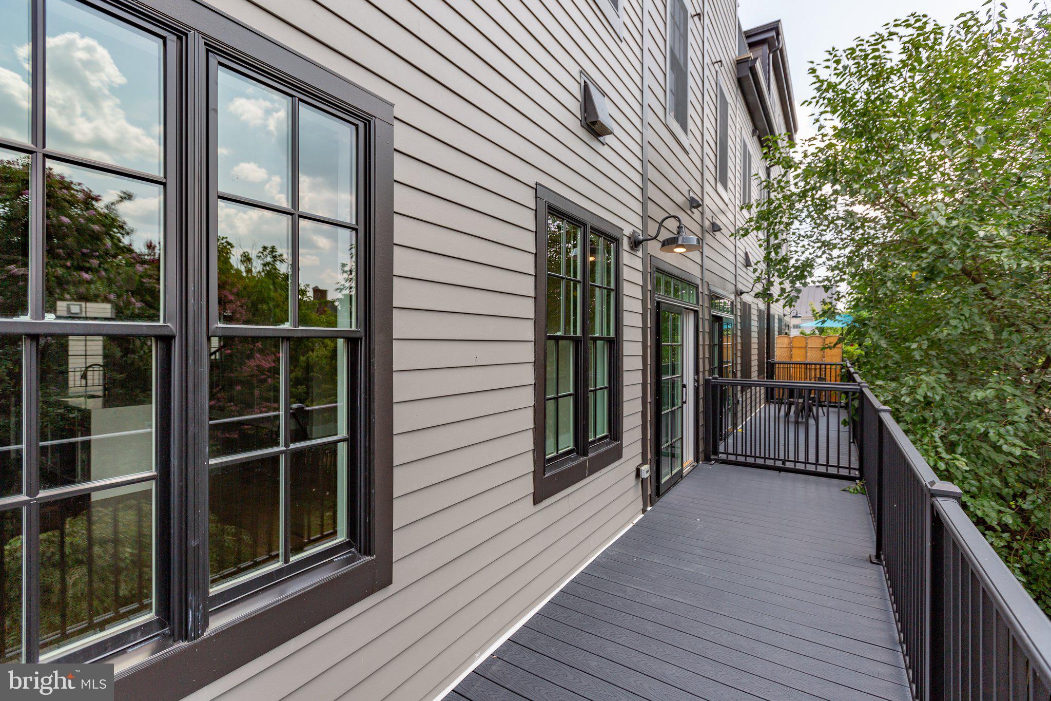 RIVERPLACE - Residential