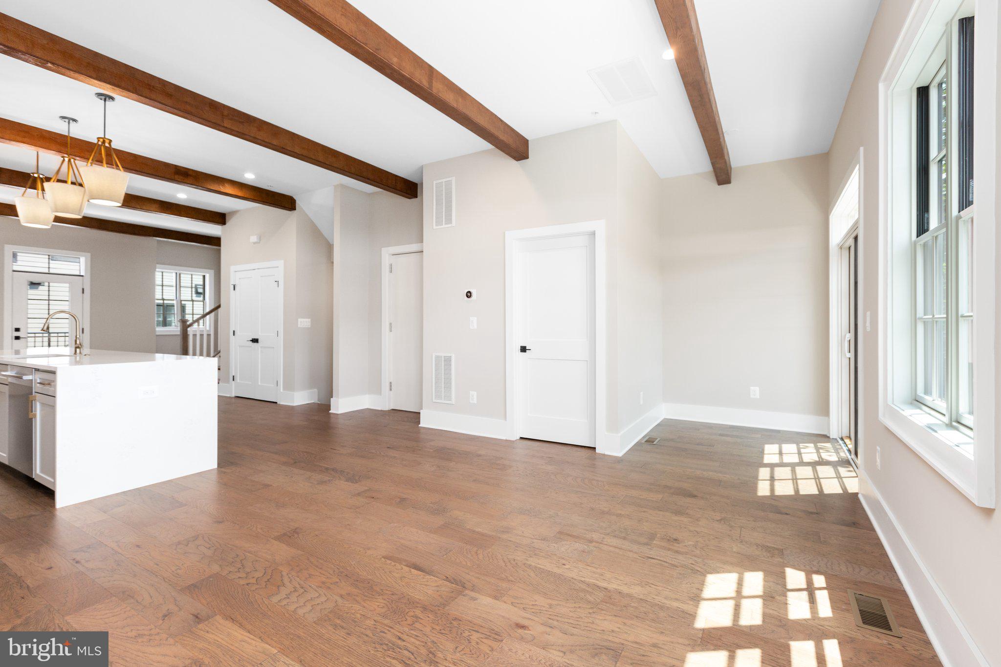 RIVERPLACE - Residential