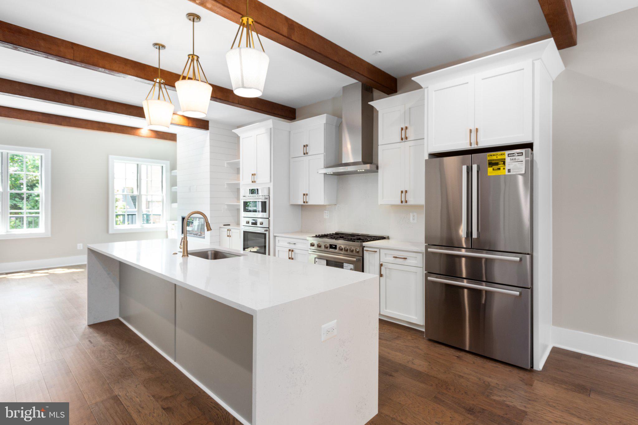 RIVERPLACE - Residential