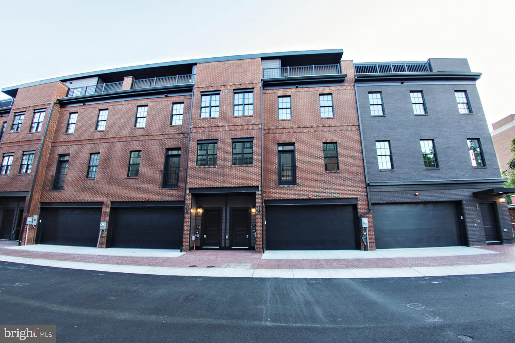 RIVERPLACE - Residential