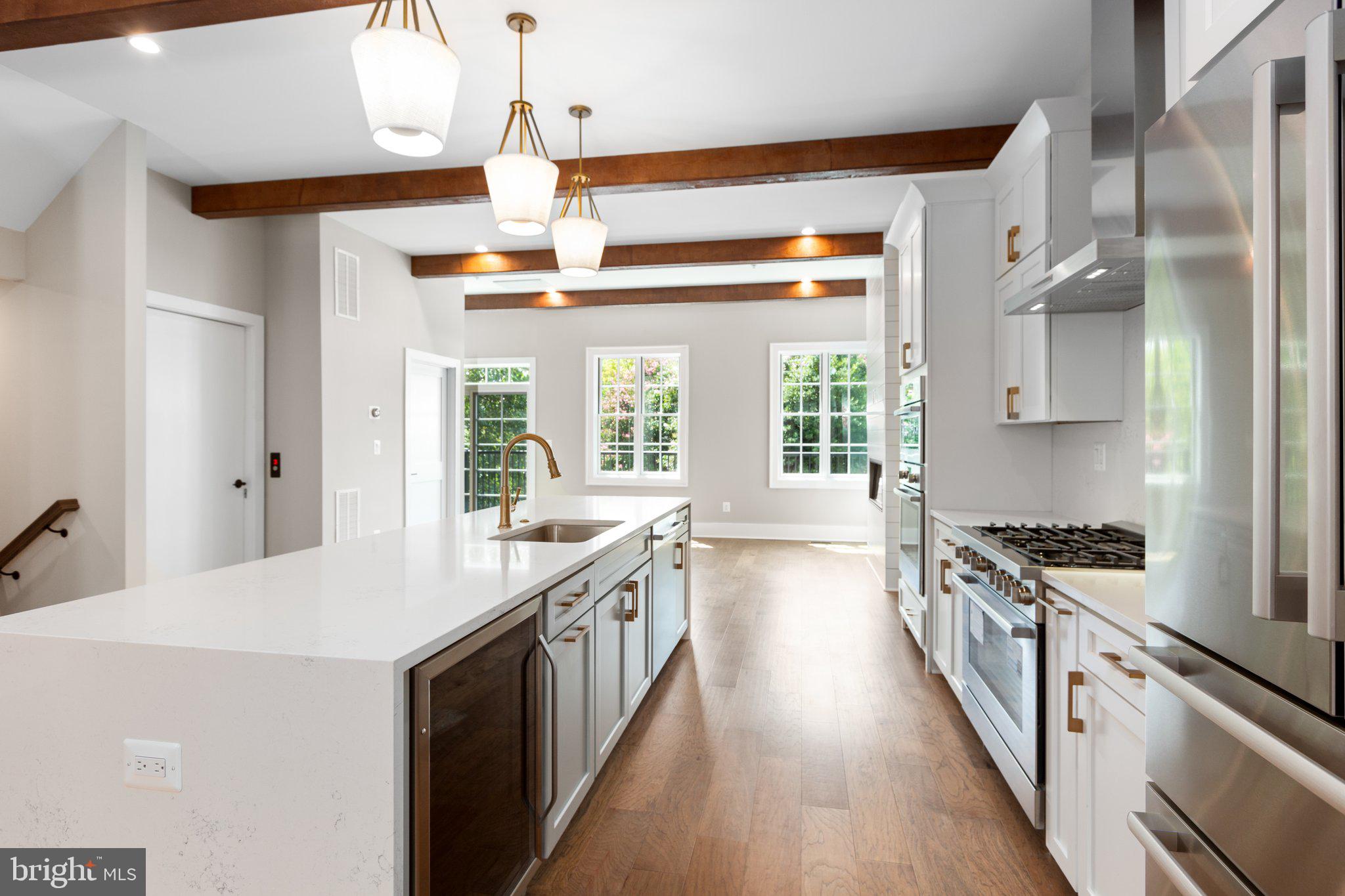 RIVERPLACE - Residential