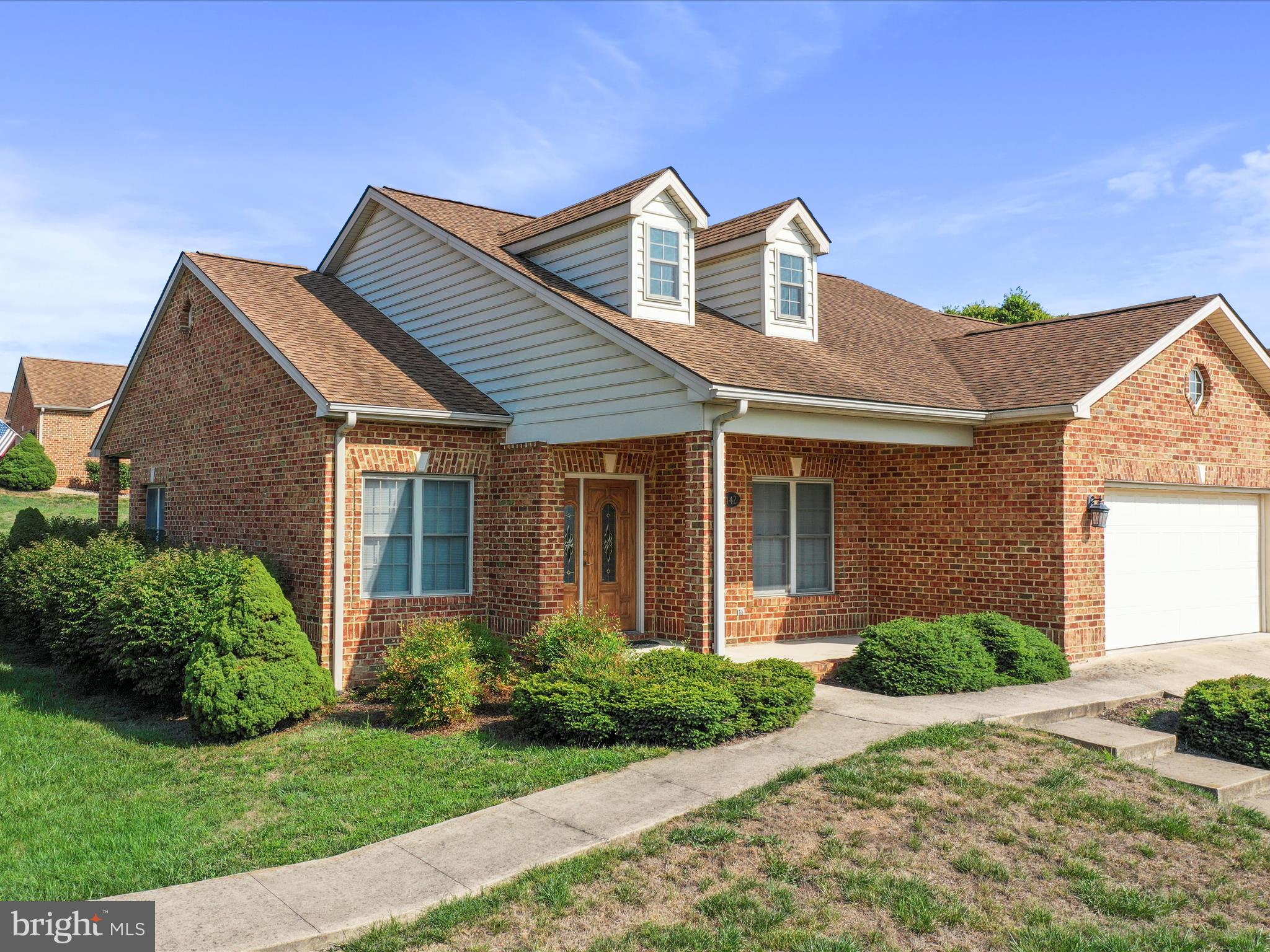 CAMELOT ESTATES - Residential