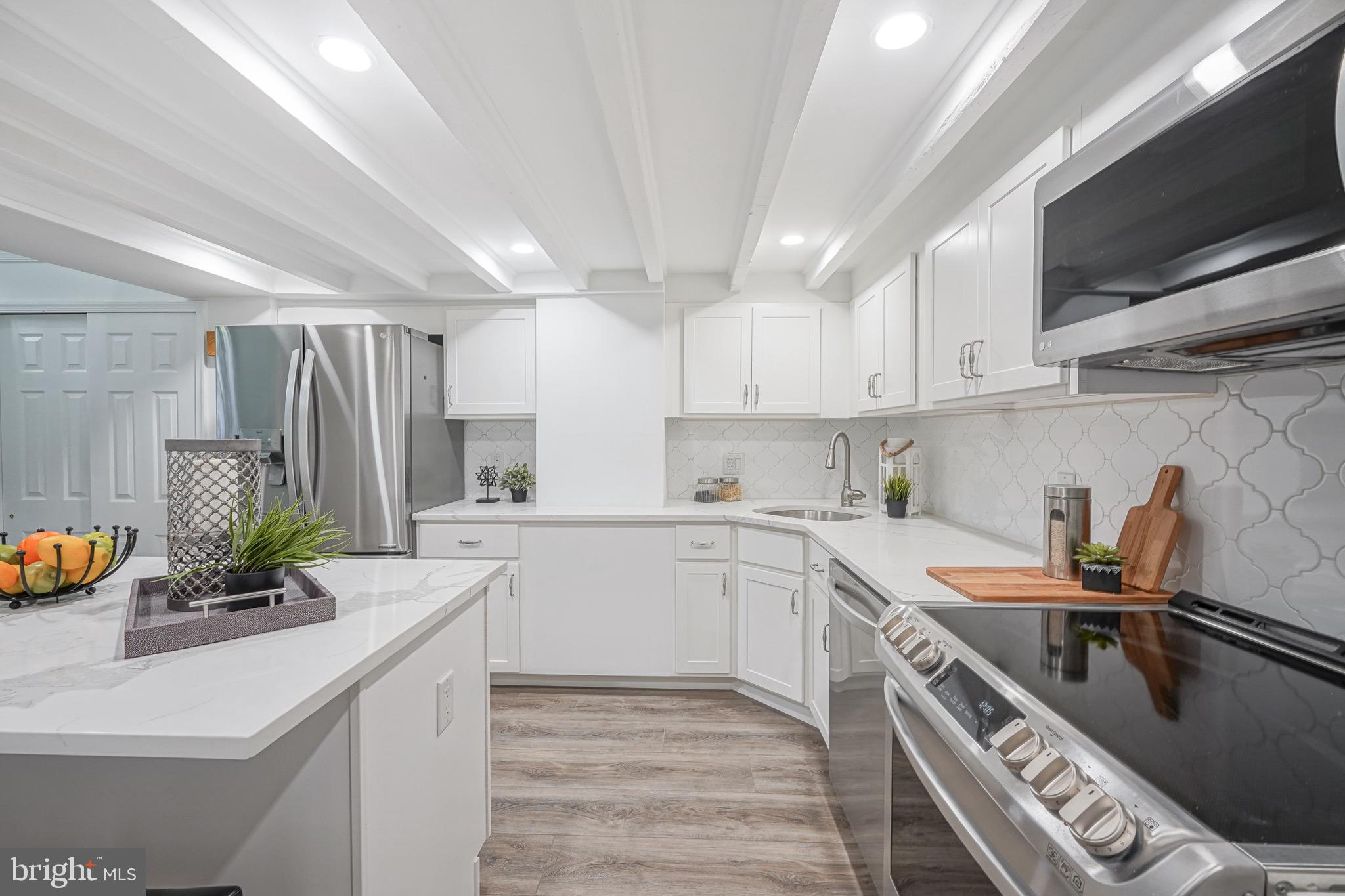 SOCIETY HILL - Residential