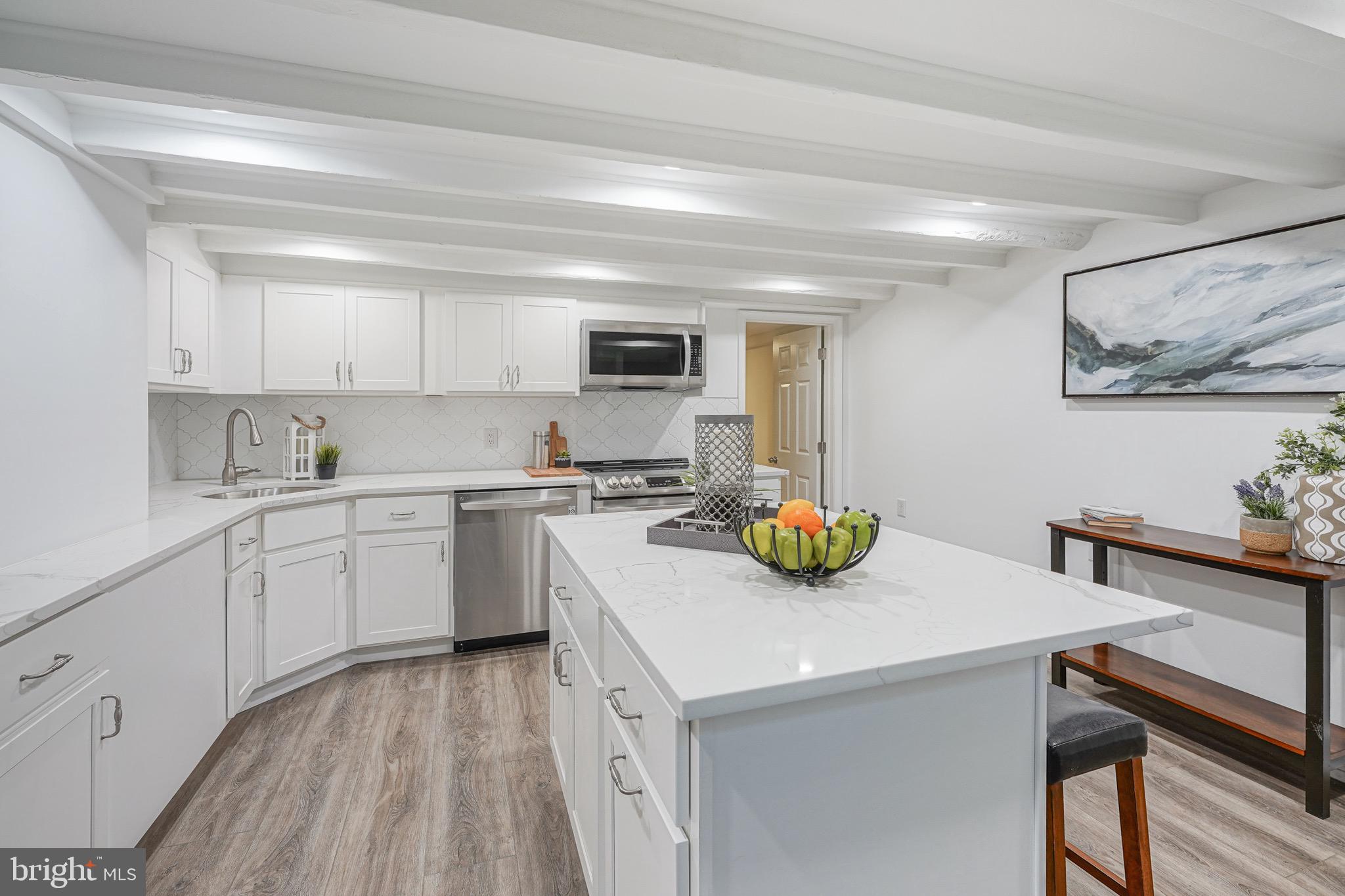 SOCIETY HILL - Residential