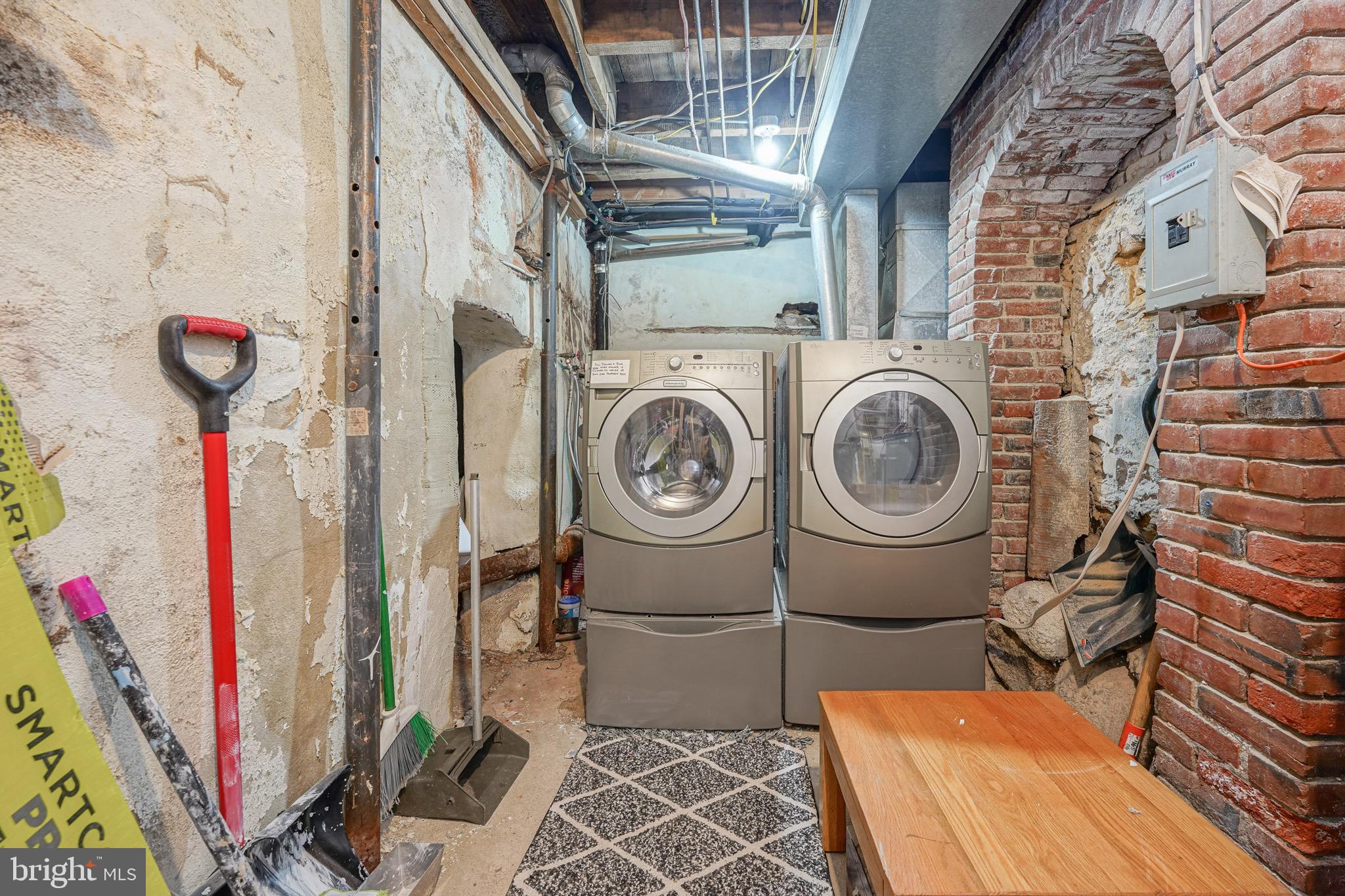 SOCIETY HILL - Residential