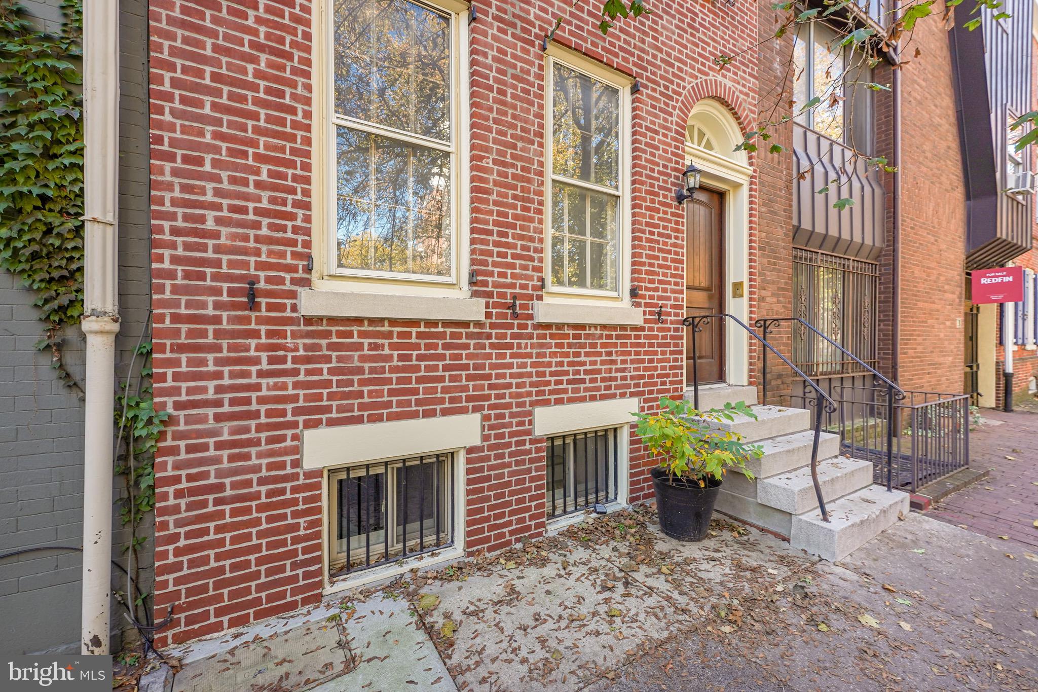 SOCIETY HILL - Residential