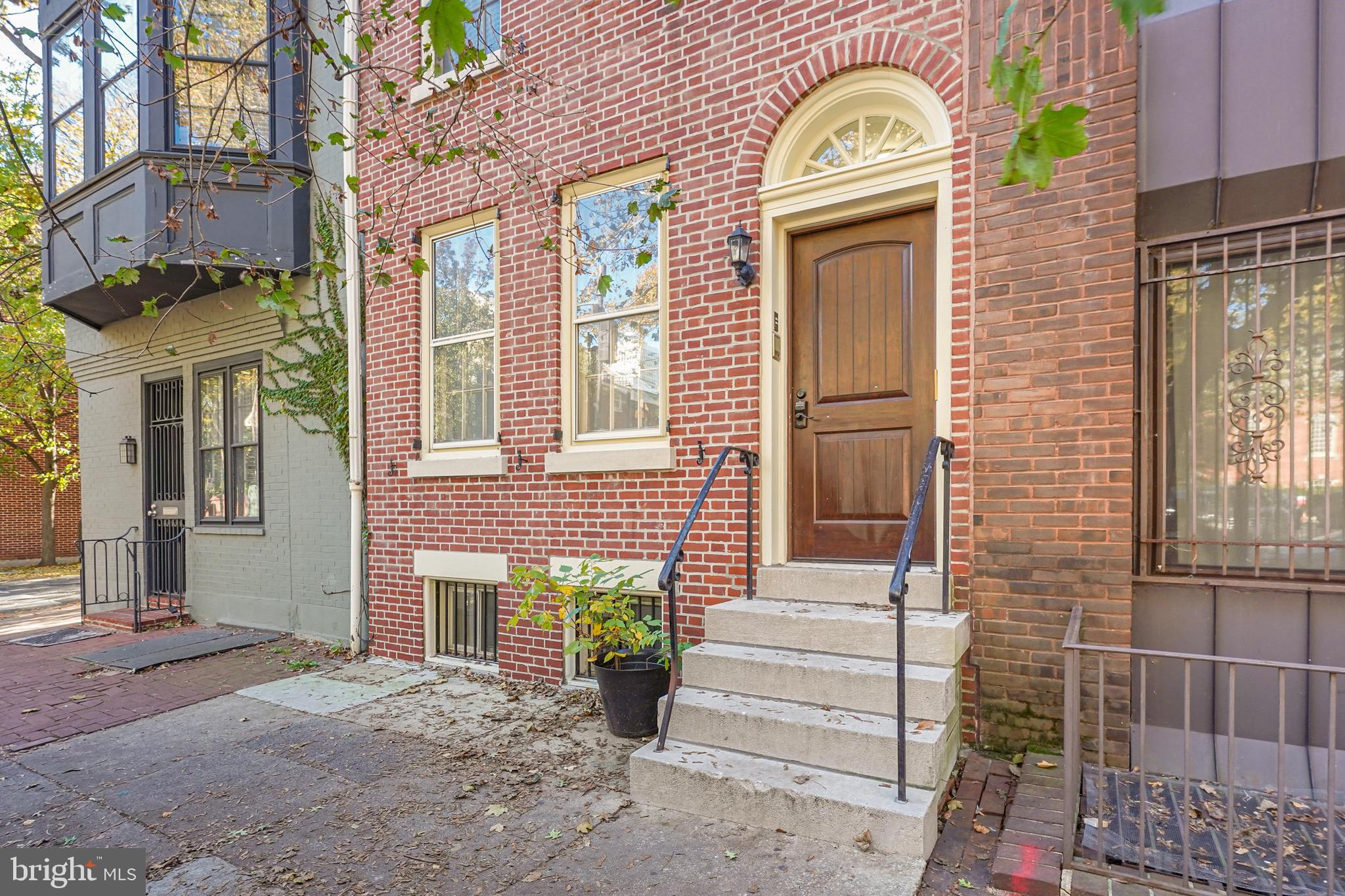 SOCIETY HILL - Residential