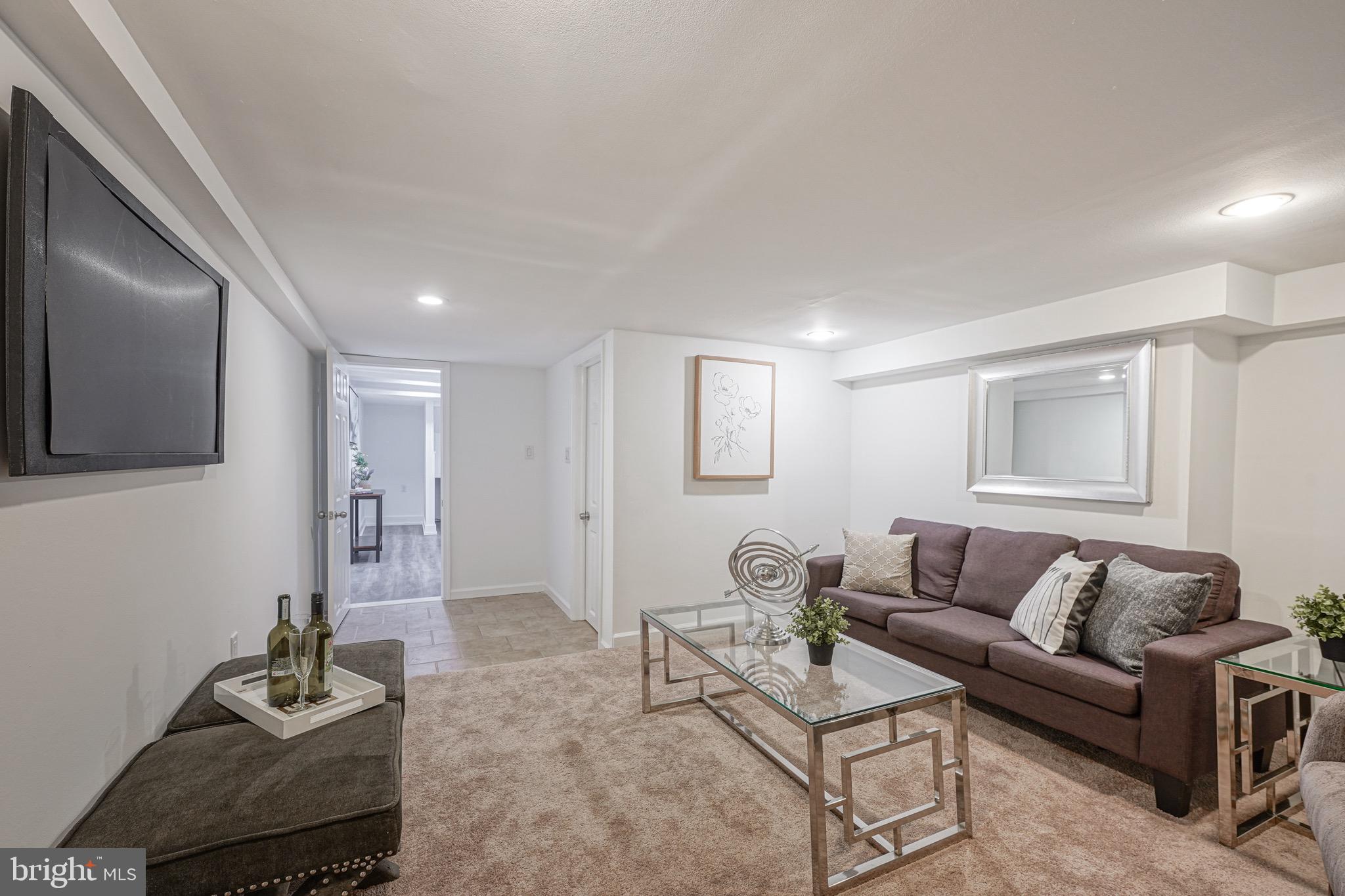 SOCIETY HILL - Residential