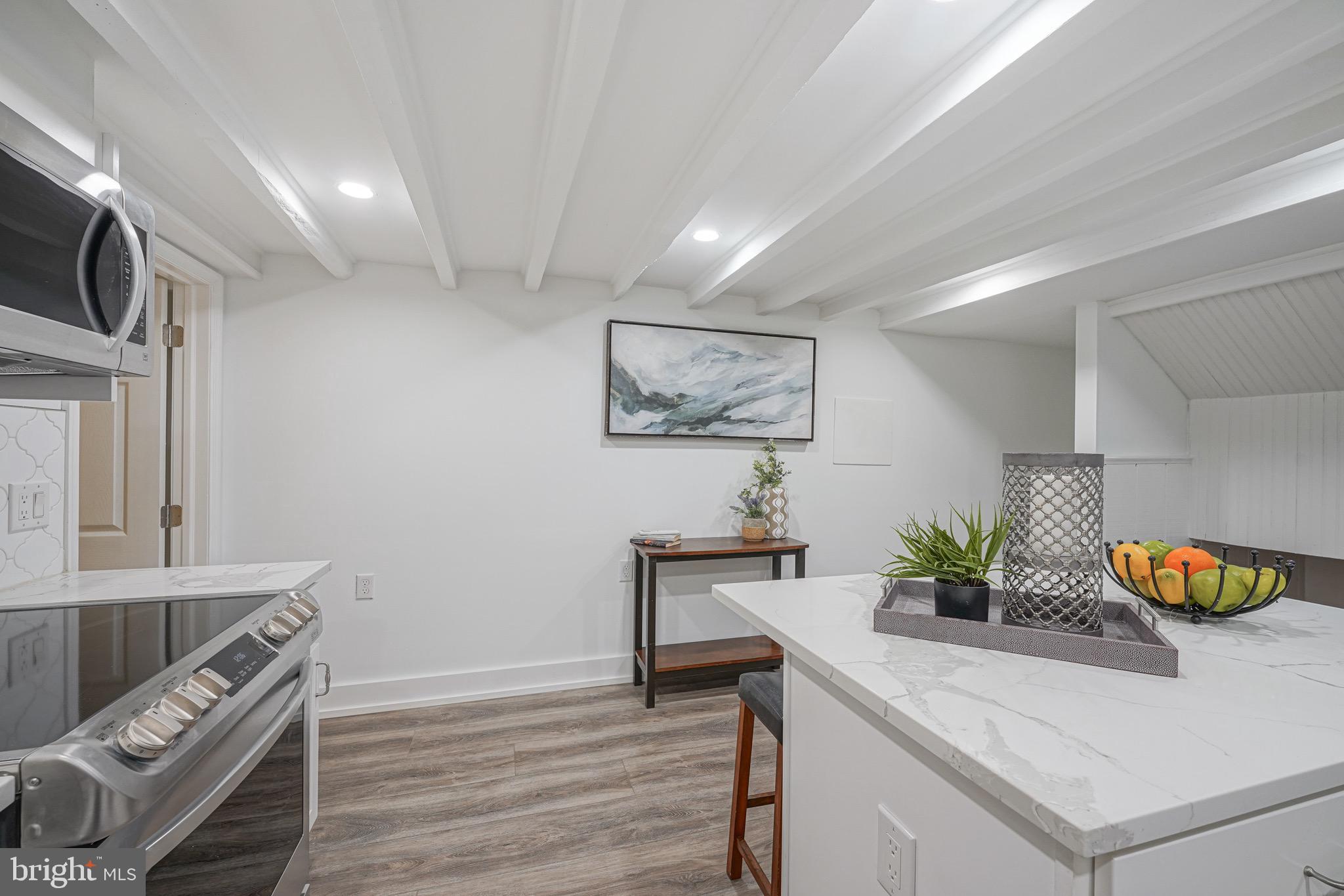 SOCIETY HILL - Residential