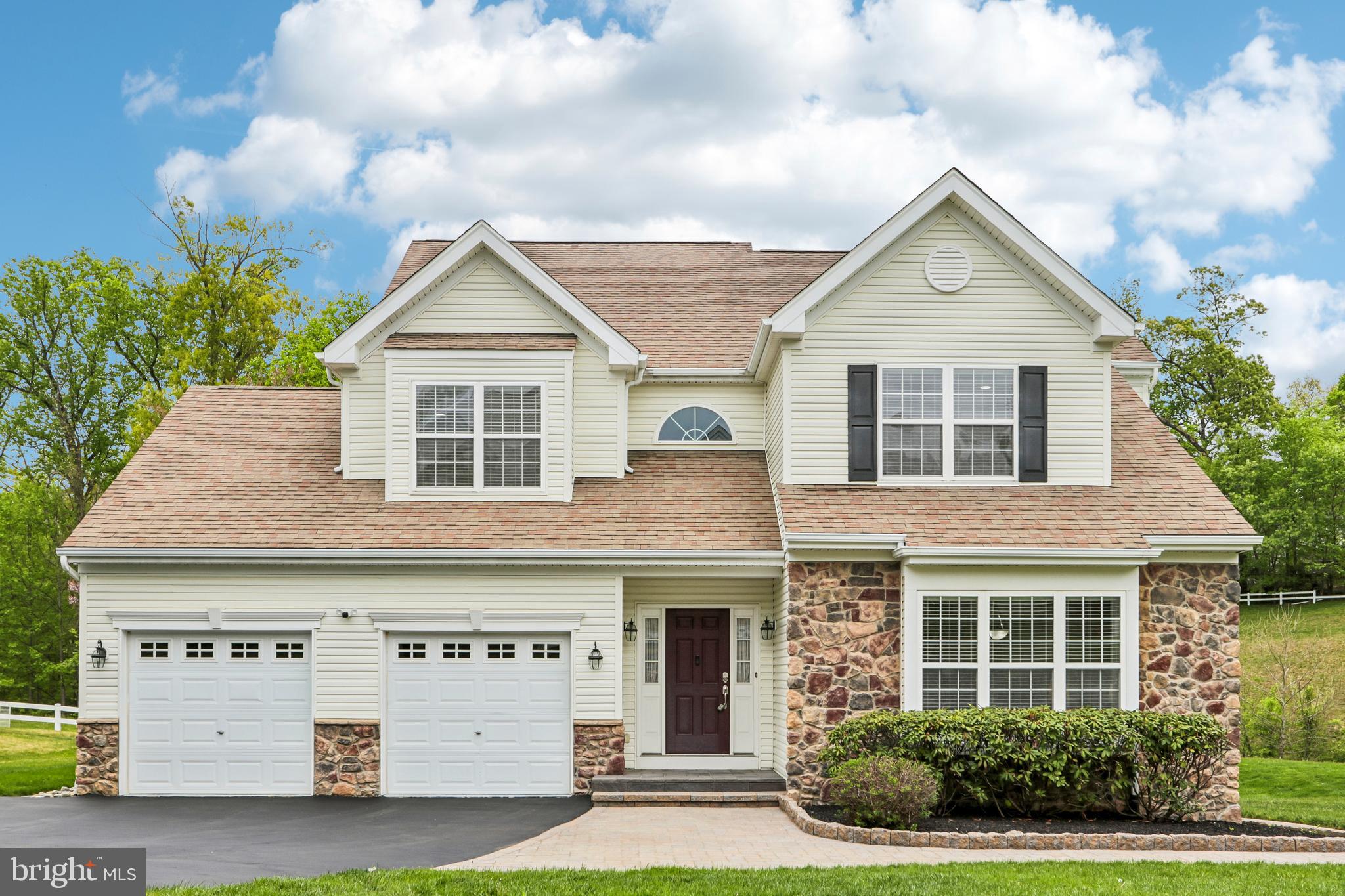 33 VENUTI DRIVE