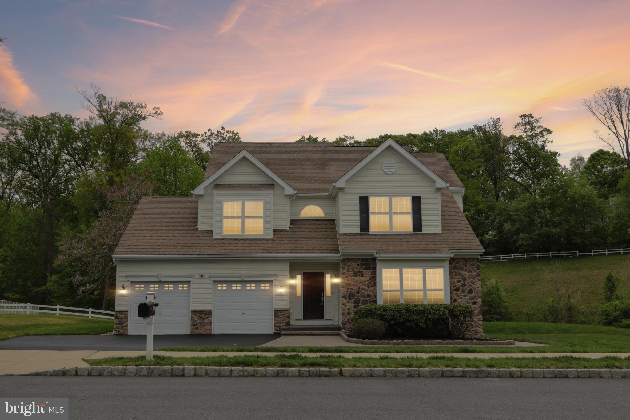33 VENUTI DRIVE