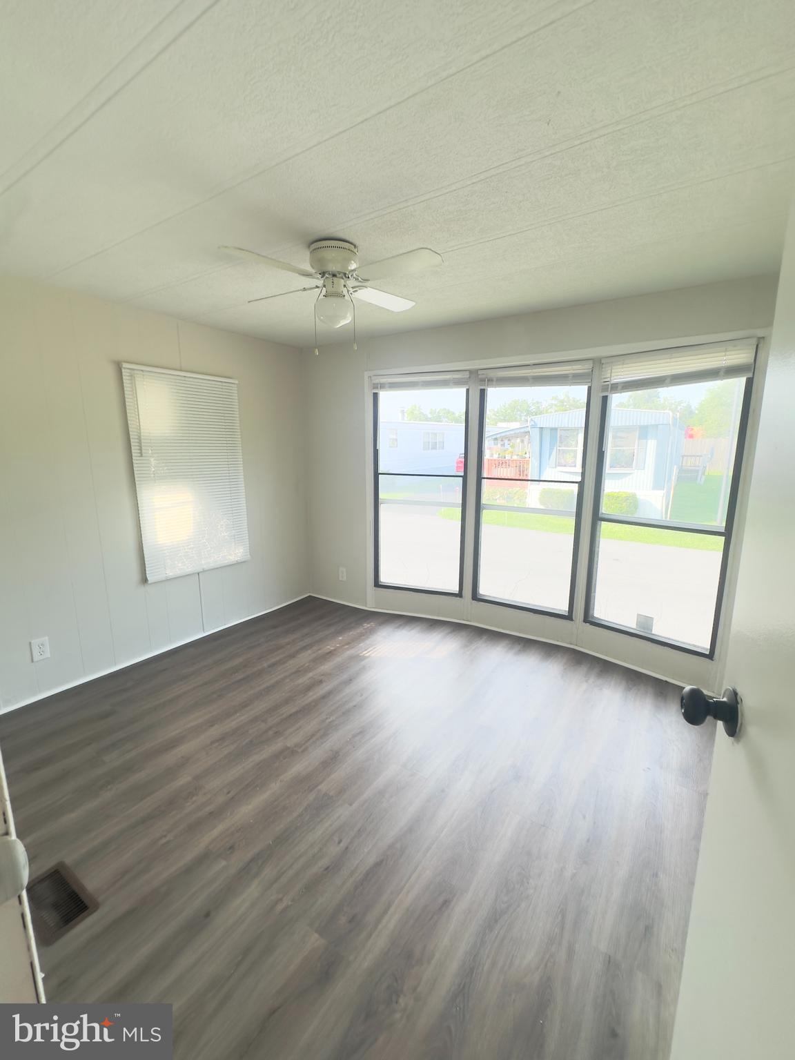 BRIARWOOD ESTATES - Residential