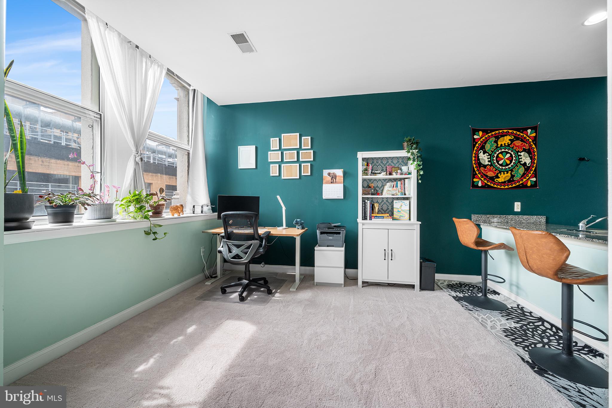 CENTER CITY - Residential Lease