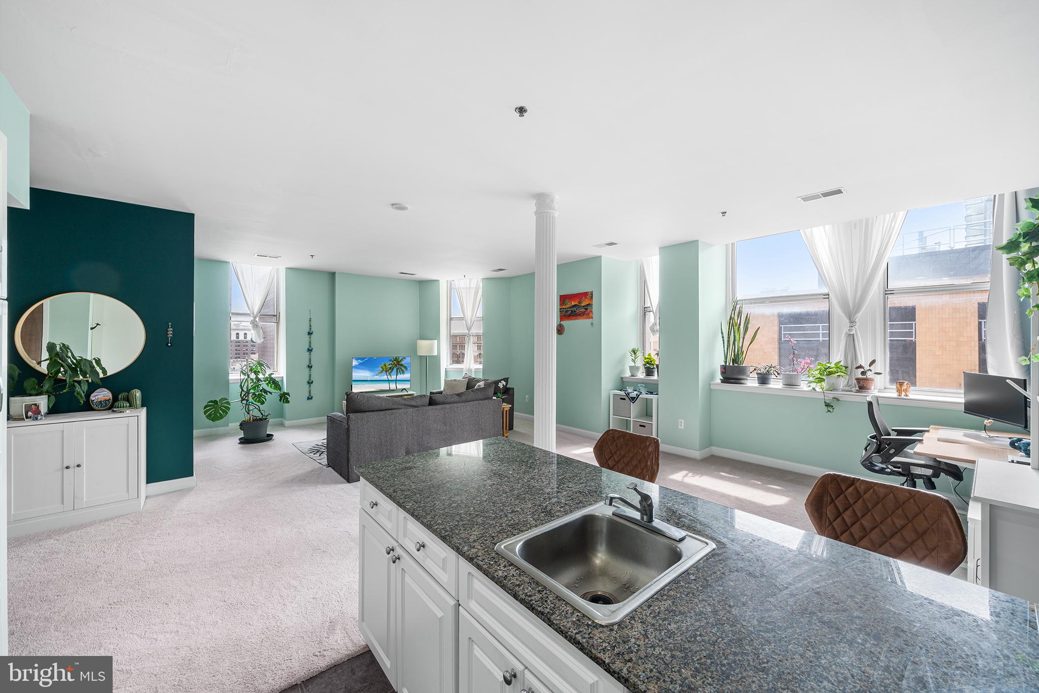 CENTER CITY - Residential Lease