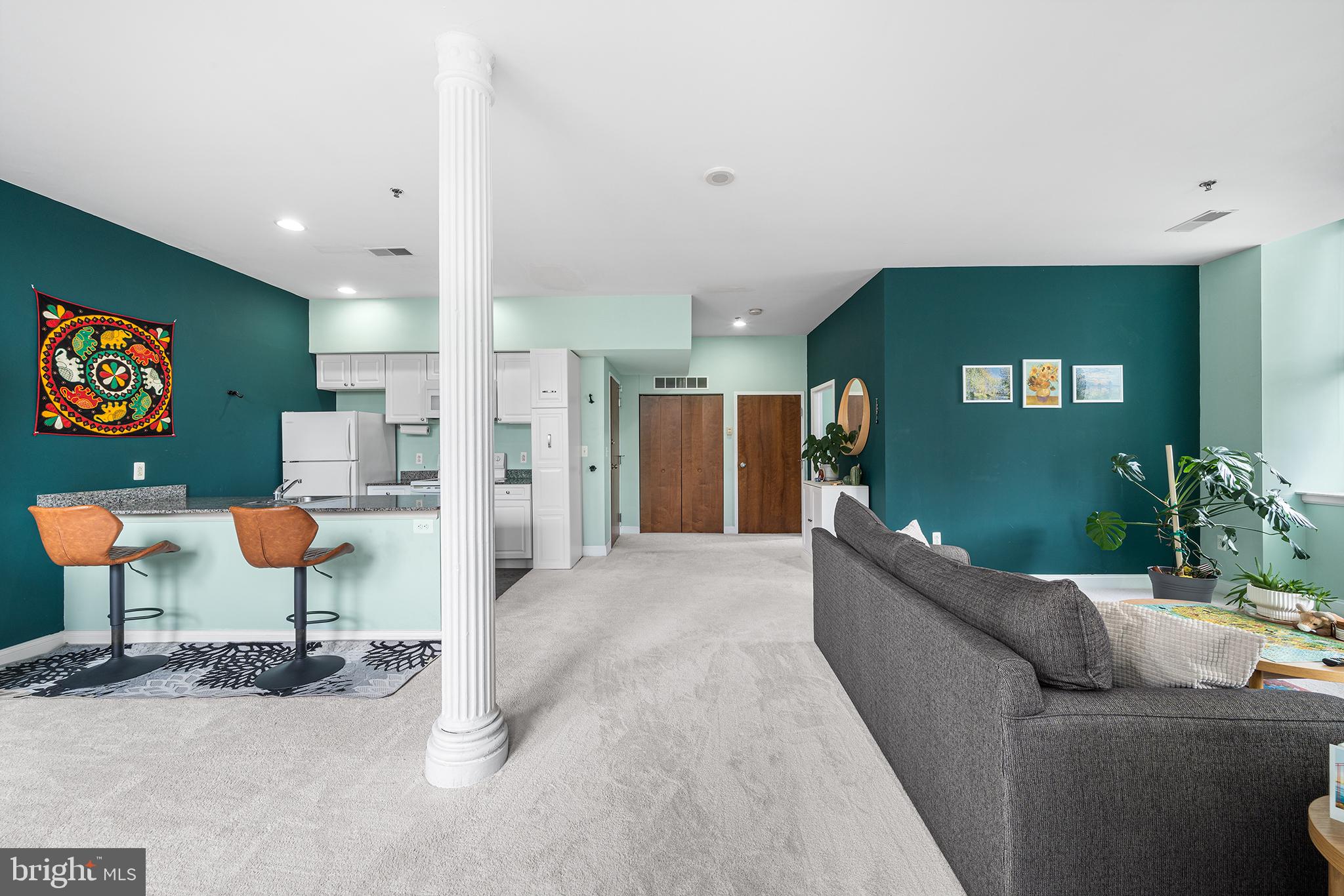 CENTER CITY - Residential Lease