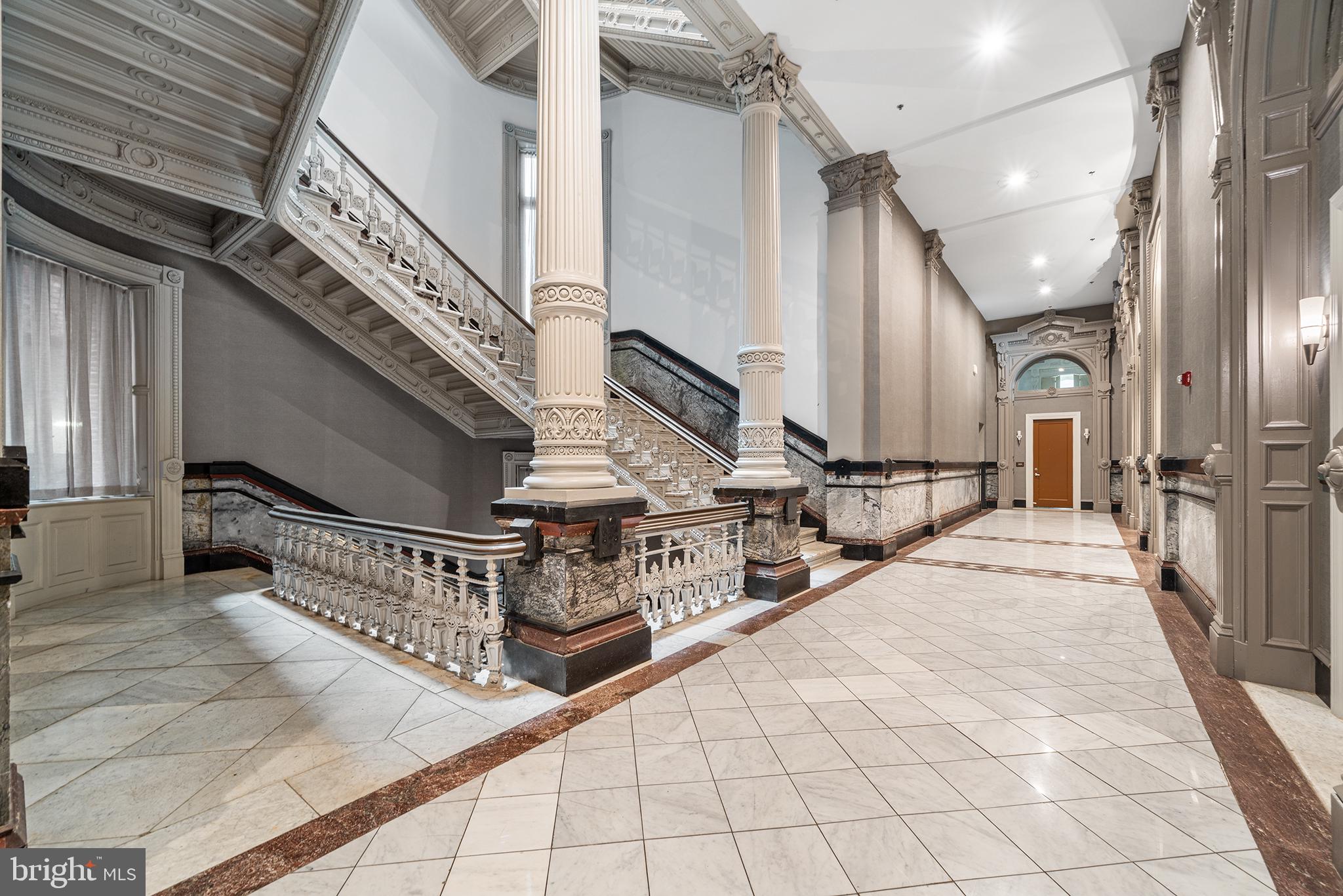 CENTER CITY - Residential Lease