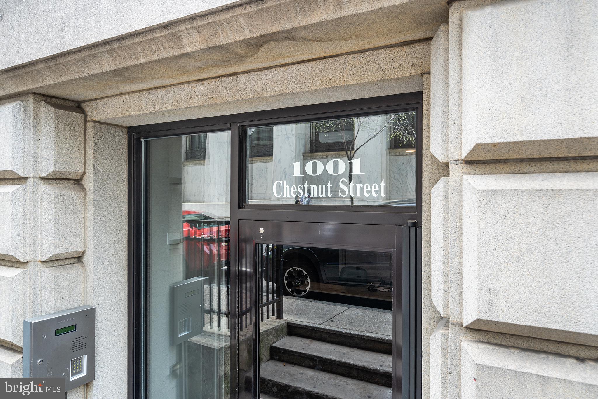 CENTER CITY - Residential Lease