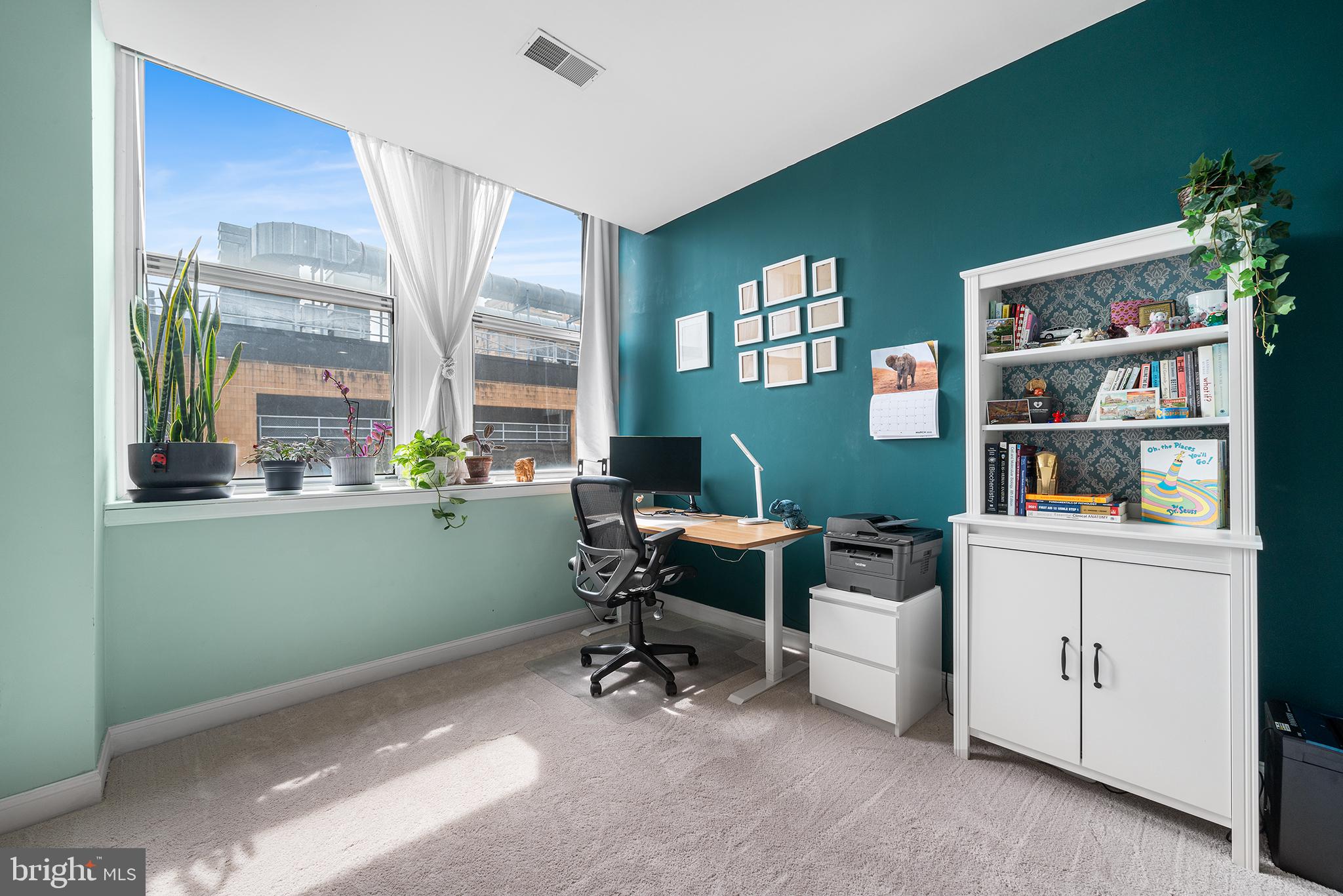 CENTER CITY - Residential Lease