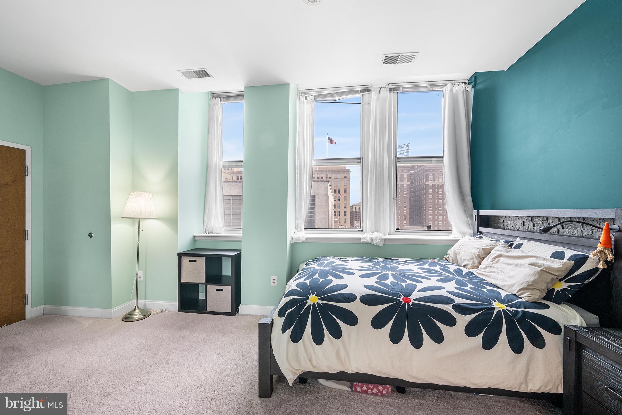 CENTER CITY - Residential Lease