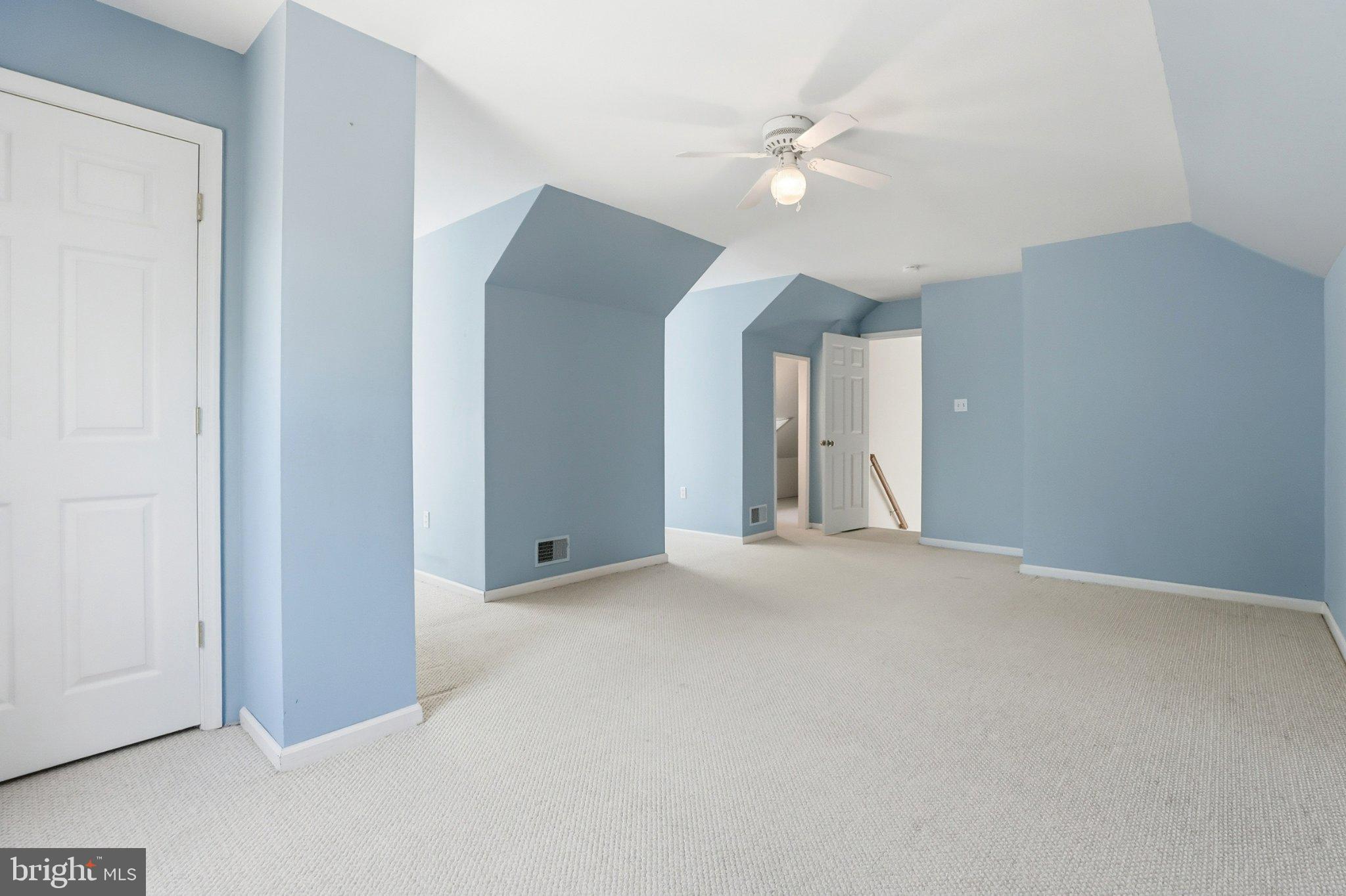 KENTLANDS - Residential