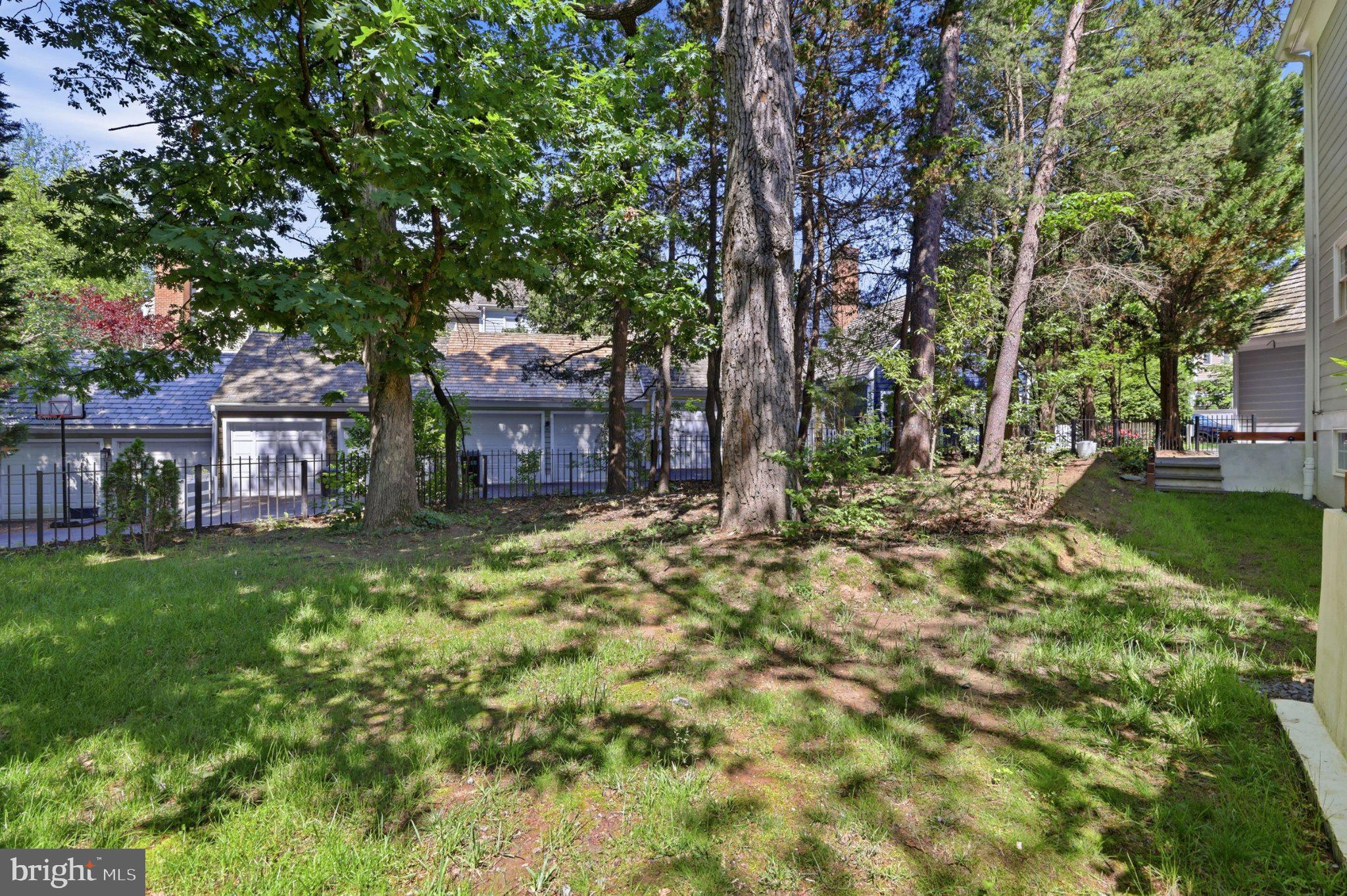 KENTLANDS - Residential