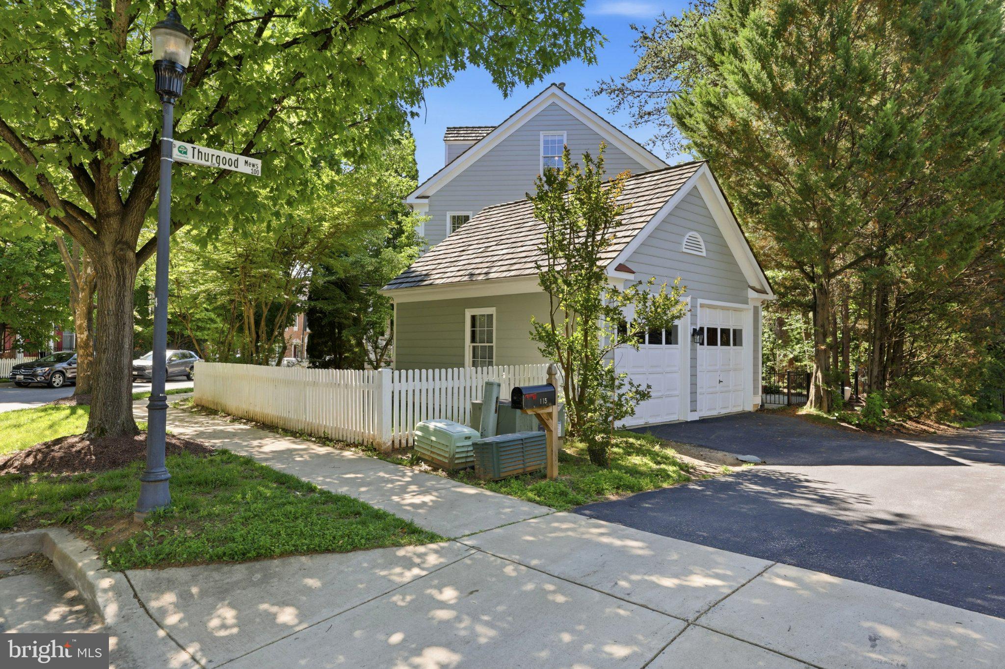 KENTLANDS - Residential