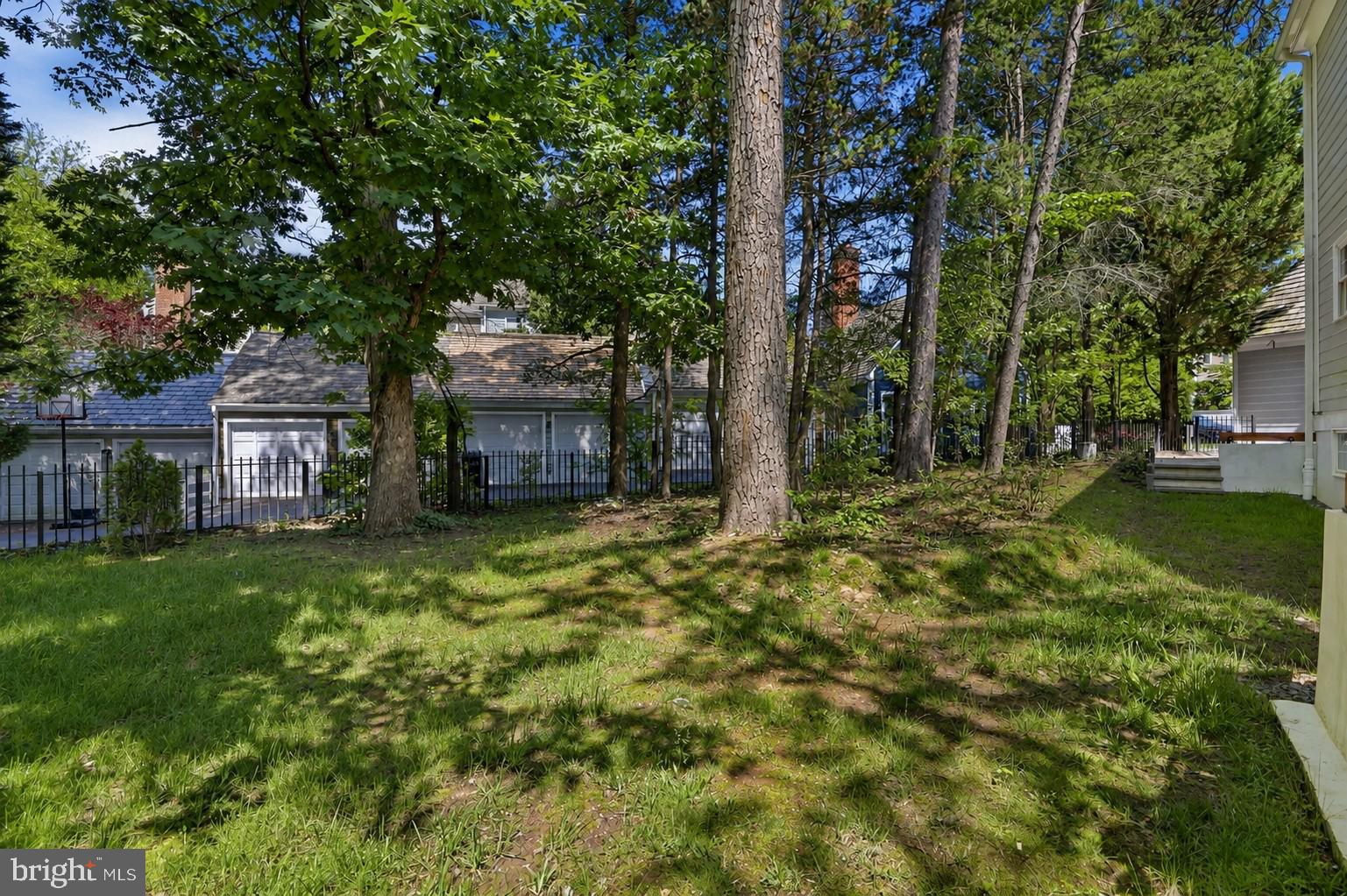 KENTLANDS - Residential