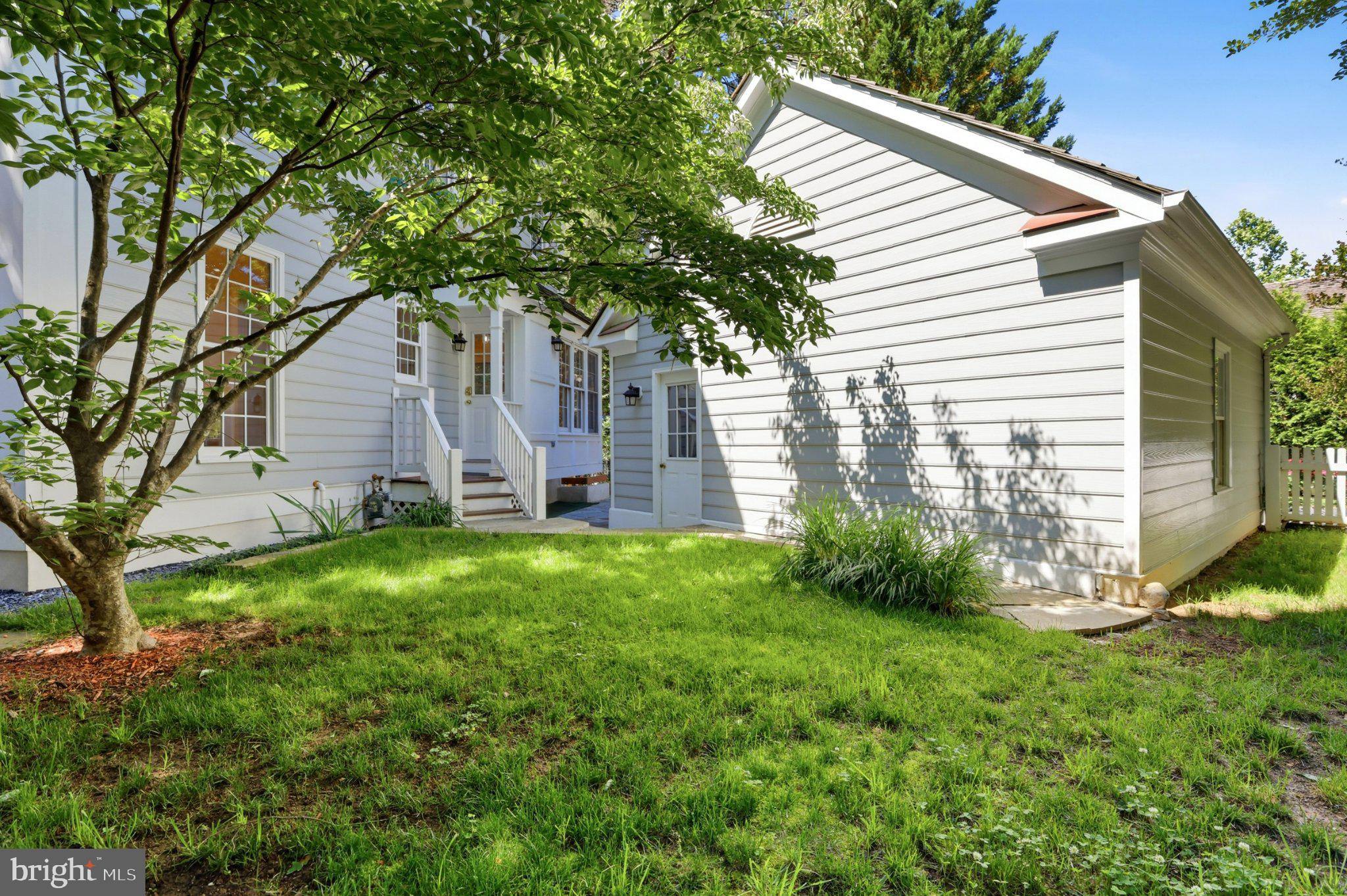 KENTLANDS - Residential
