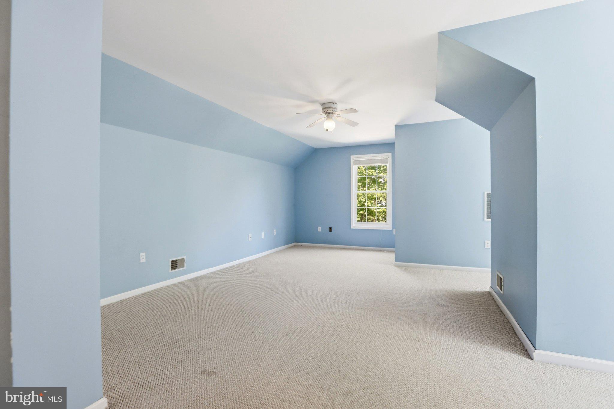 KENTLANDS - Residential