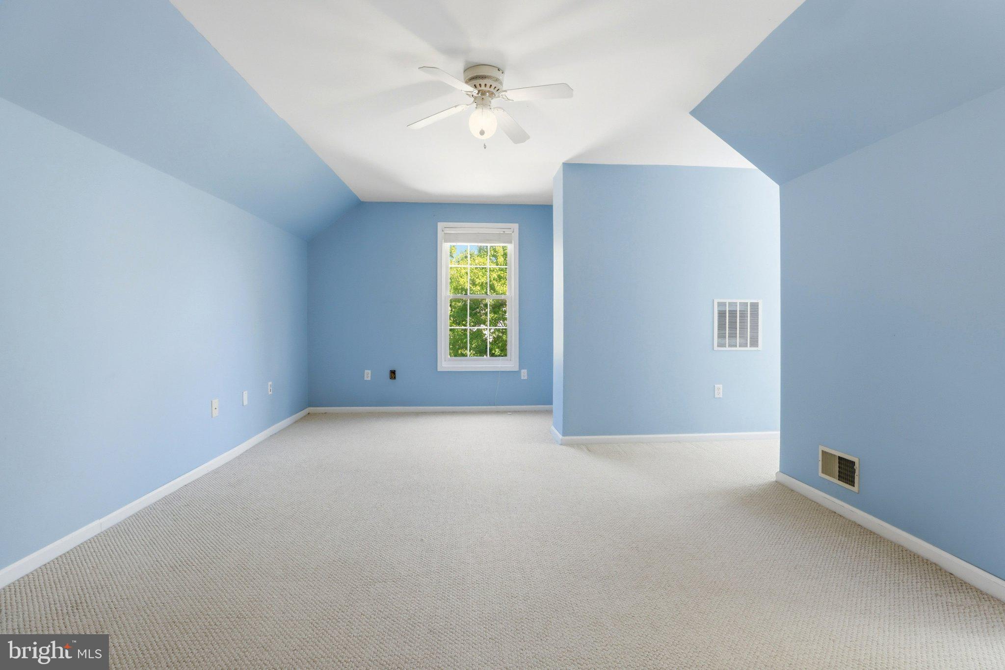 KENTLANDS - Residential