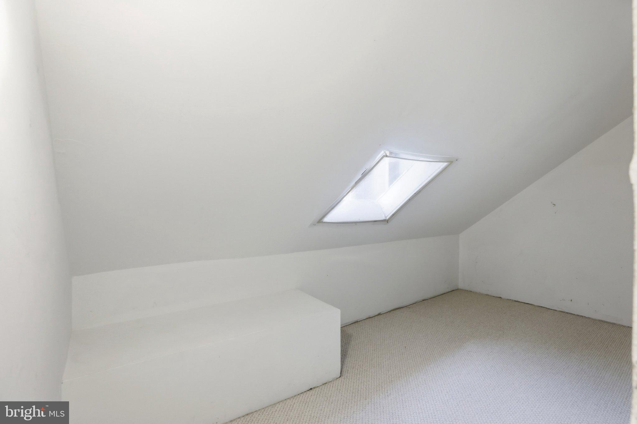 KENTLANDS - Residential