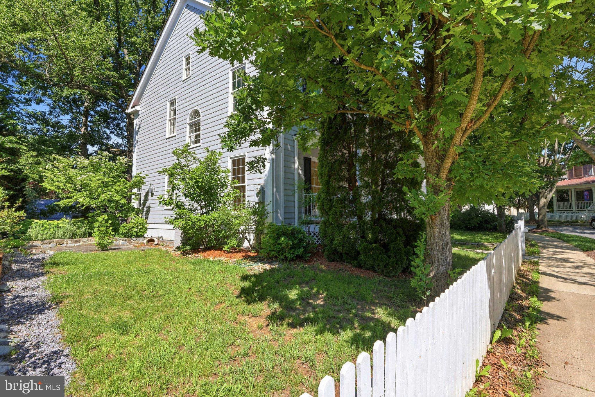 KENTLANDS - Residential