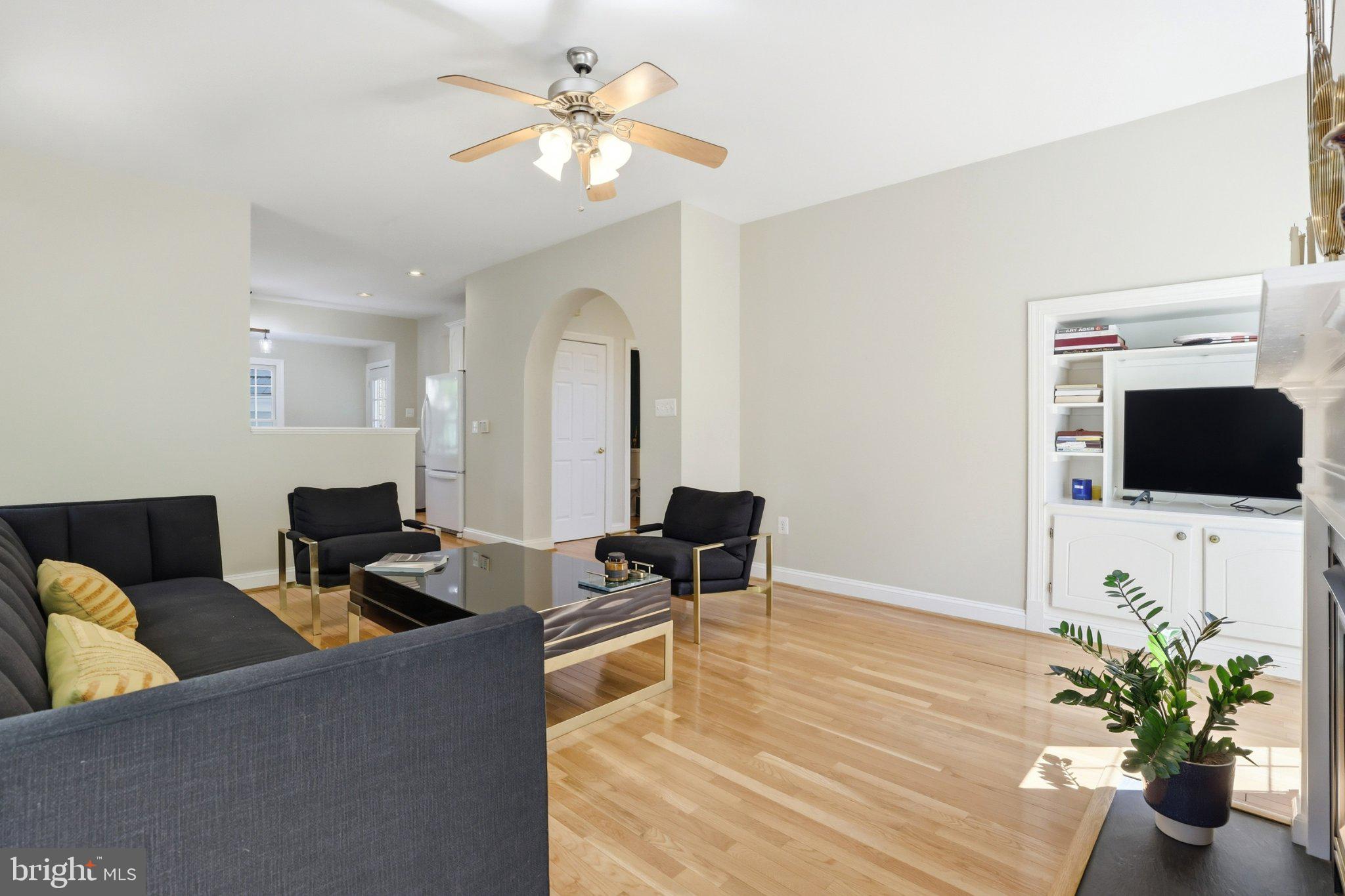 KENTLANDS - Residential