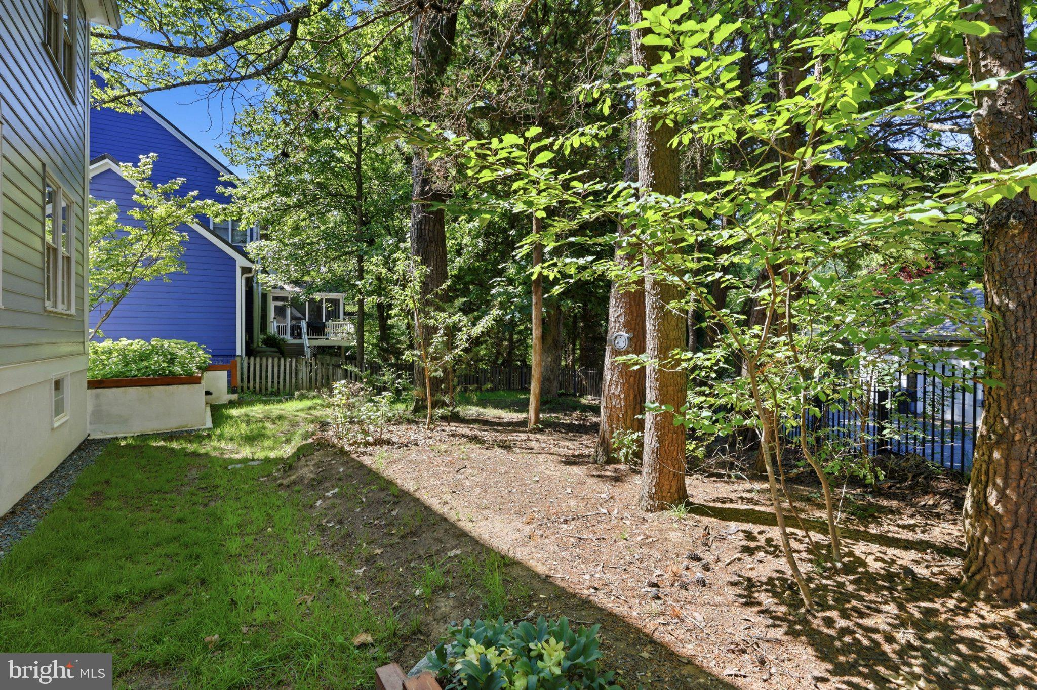 KENTLANDS - Residential