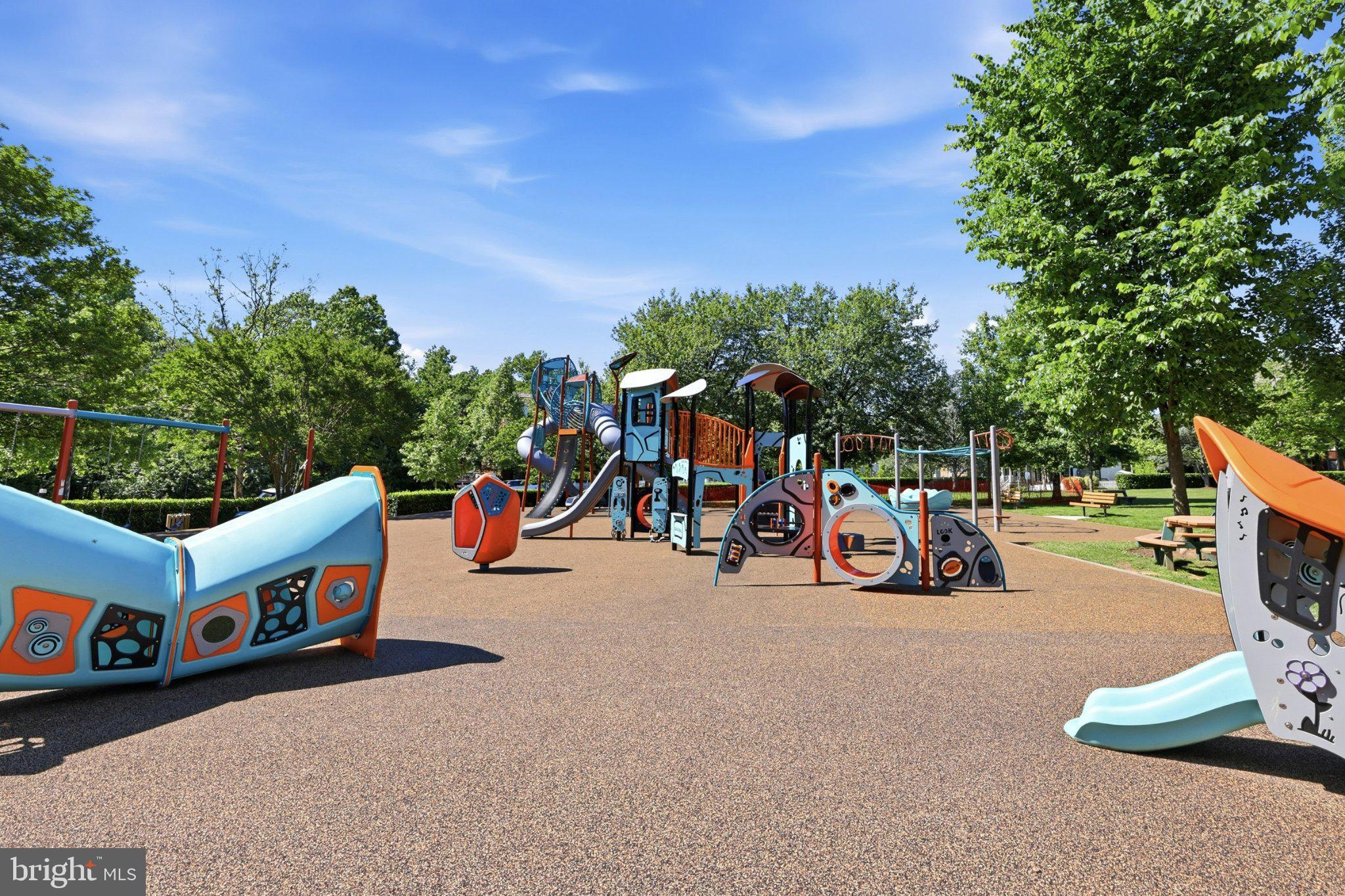 KENTLANDS - Residential