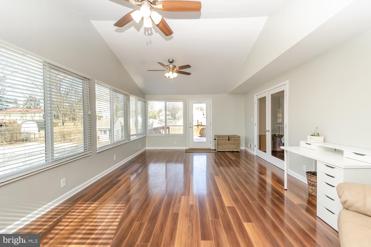 ELMHURST - Residential