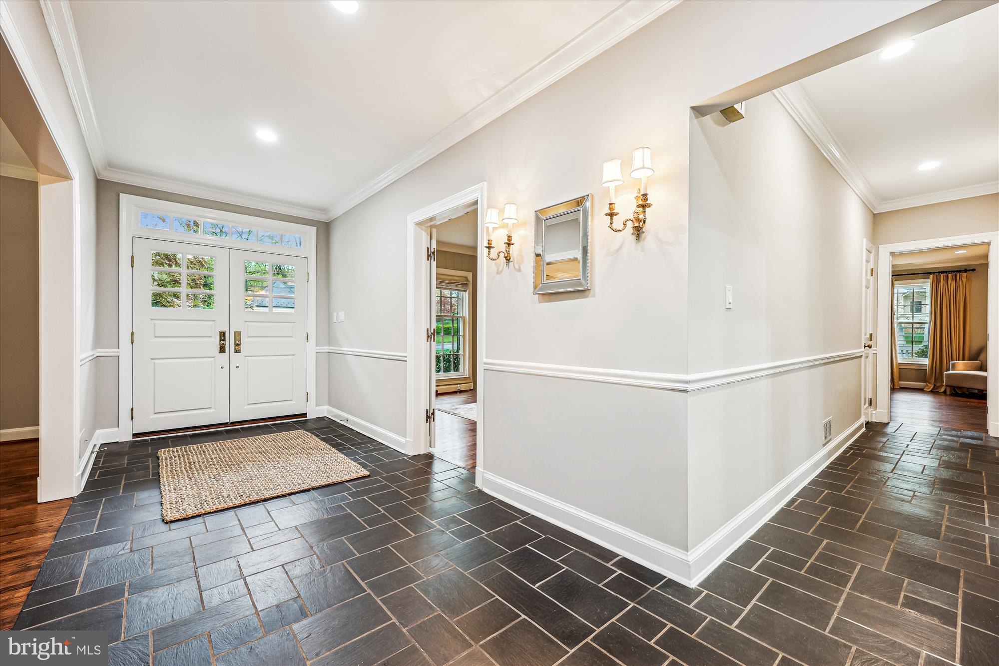 BRADLEY HILLS GROVE - Residential