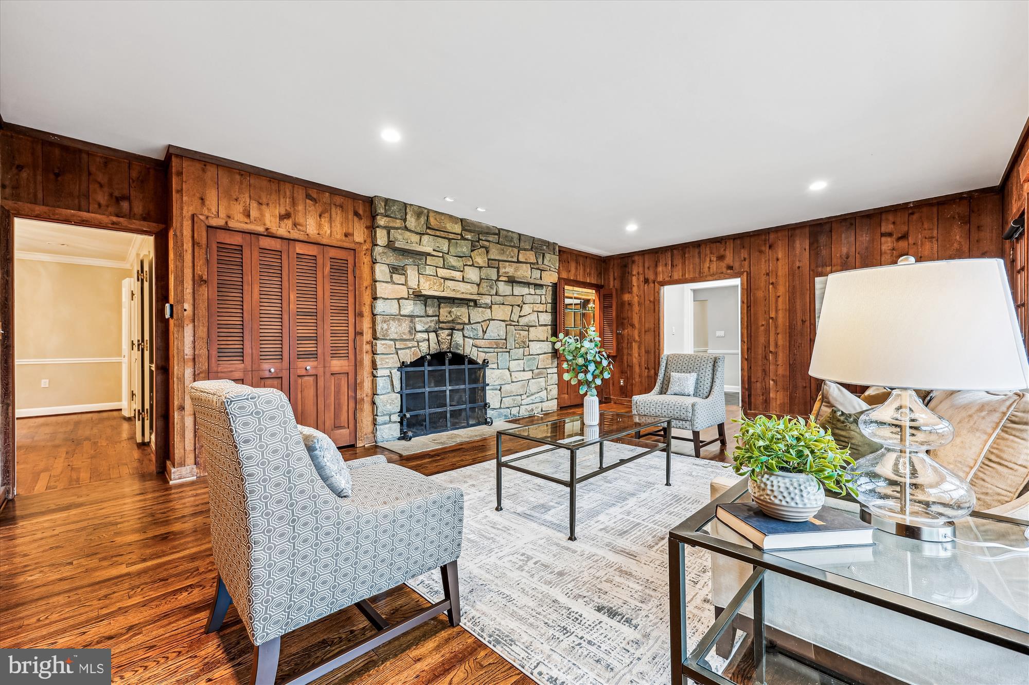 BRADLEY HILLS GROVE - Residential